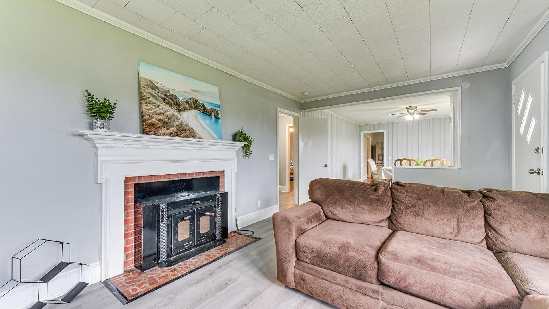 Holiday home Cozy W/ Fire Pit ~ 6 Mi To Uptown! *