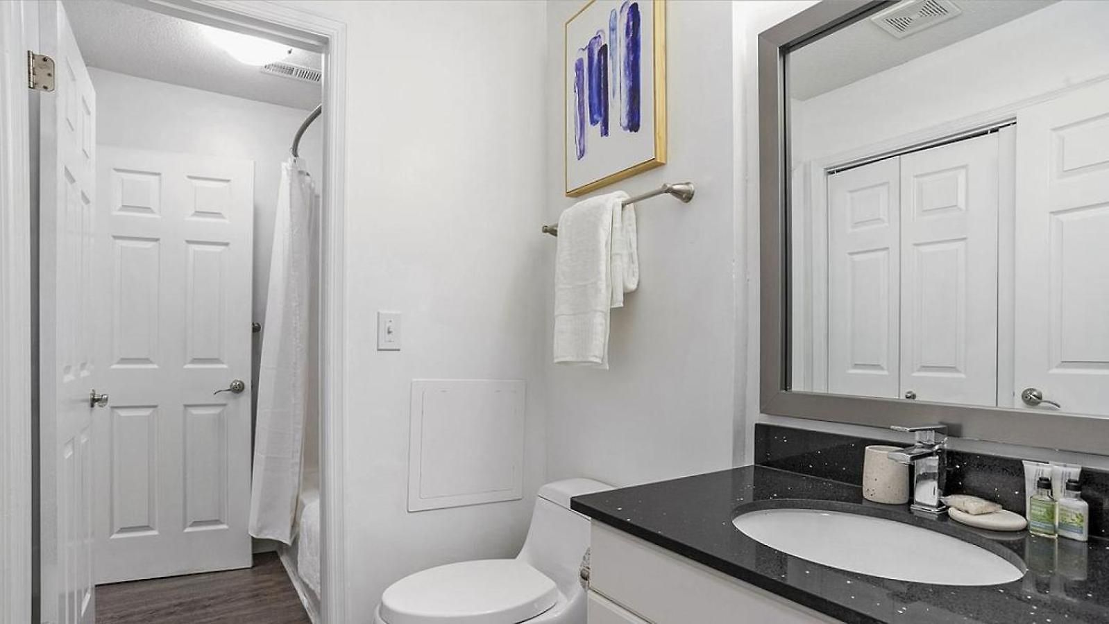 Landing Modern With Amazing Amenities Apartment *