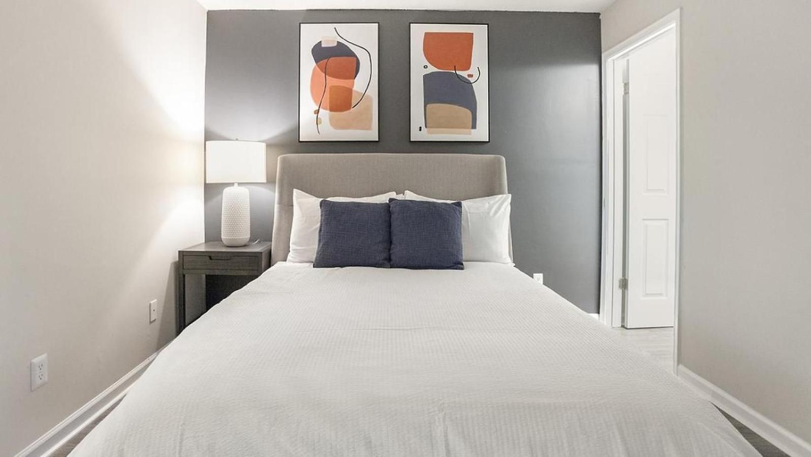 Landing Modern With Amazing Amenities Apartment *