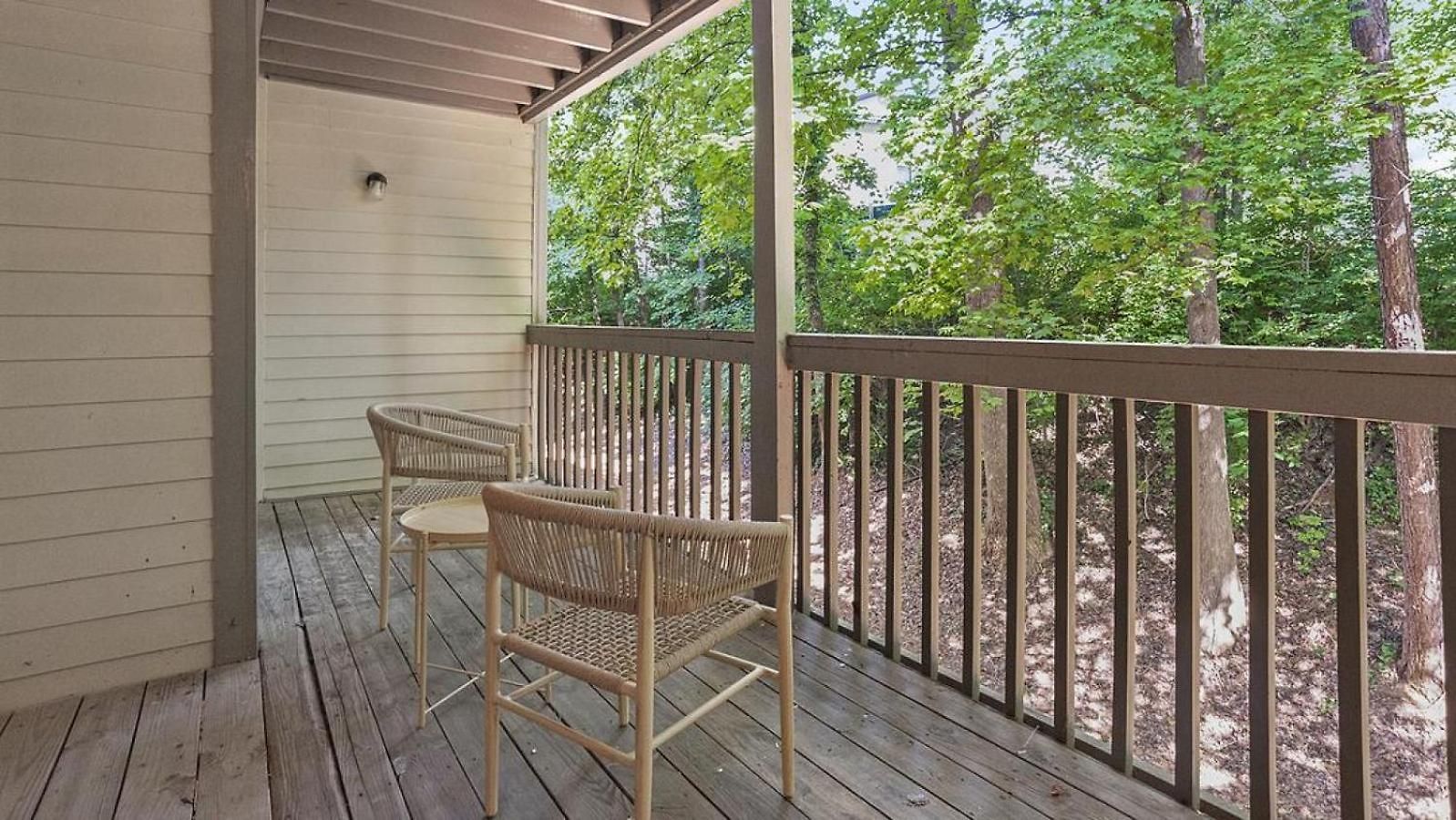 Landing Modern With Amazing Amenities * Charlotte