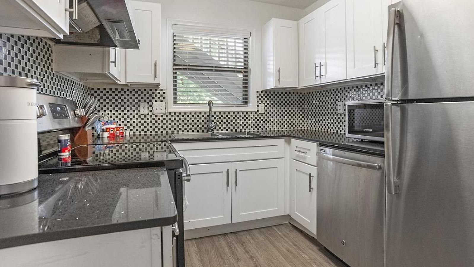 Landing Modern With Amazing Amenities * Charlotte