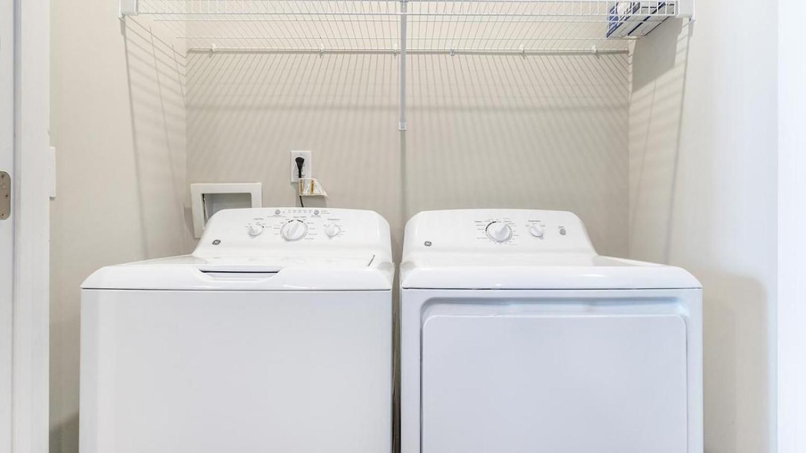Landing - Modern With Amazing Amenities *