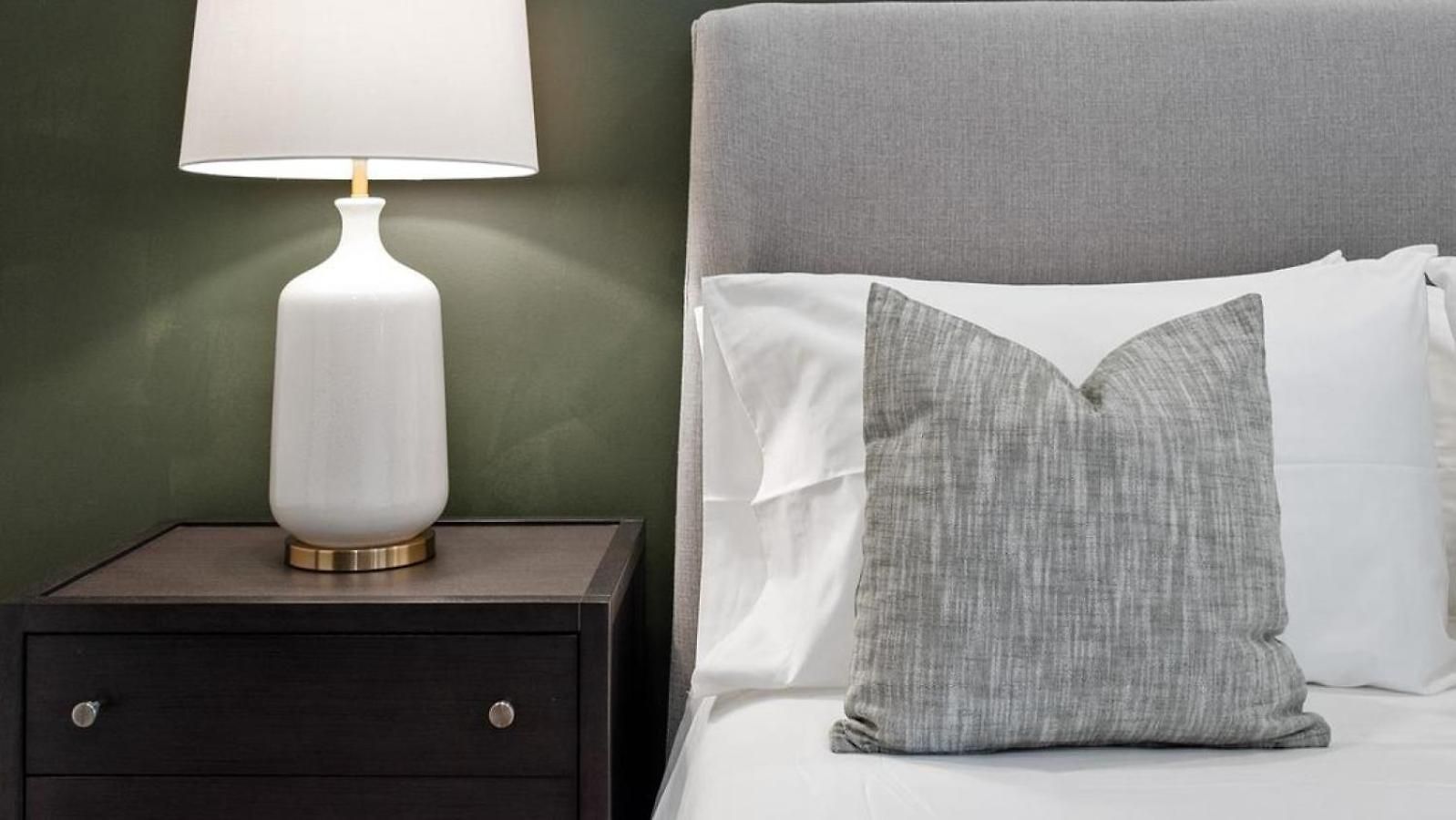 Apartment Landing Modern With Amazing Amenities