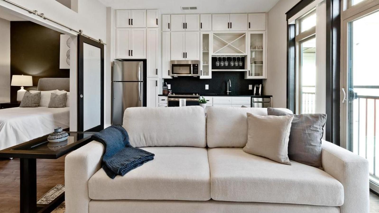 Landing Modern With Amazing Amenities