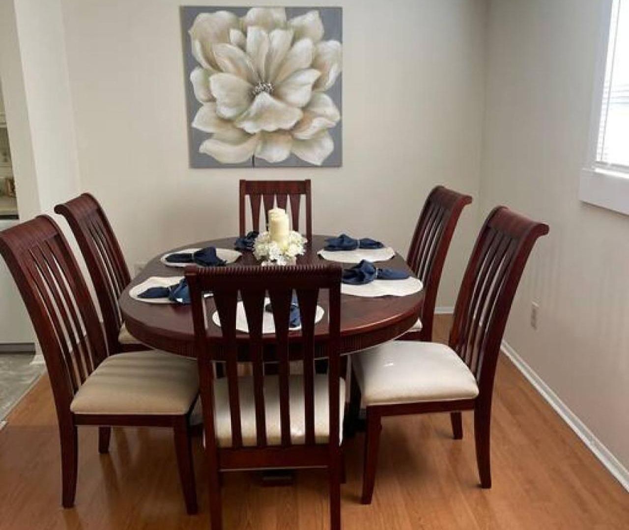 Spacious 4br - 10 Min To Uptown - Yard - Pets Ok Holiday home