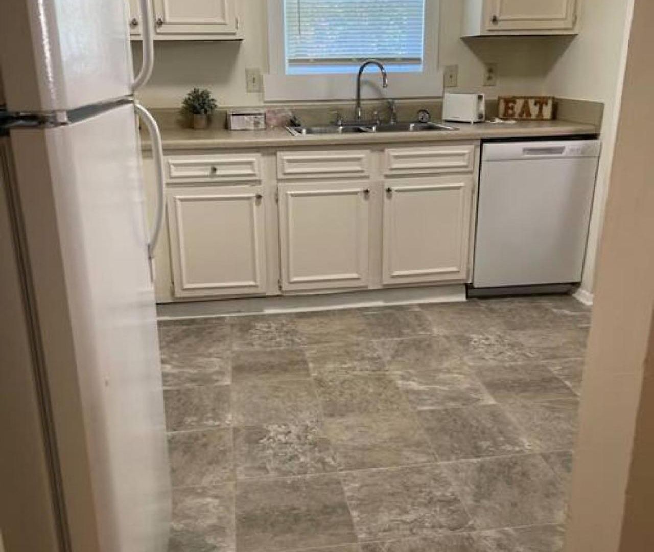 Spacious 4br - 10 Min To Uptown - Yard - Pets Ok *