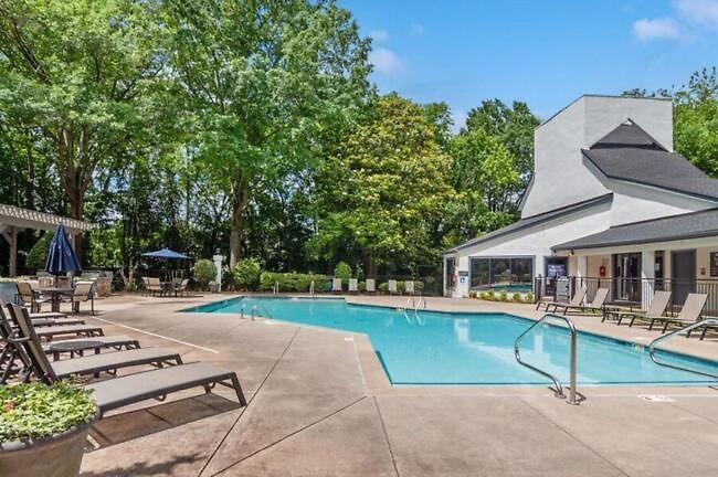 Apartment Luxury & Convenience In South End