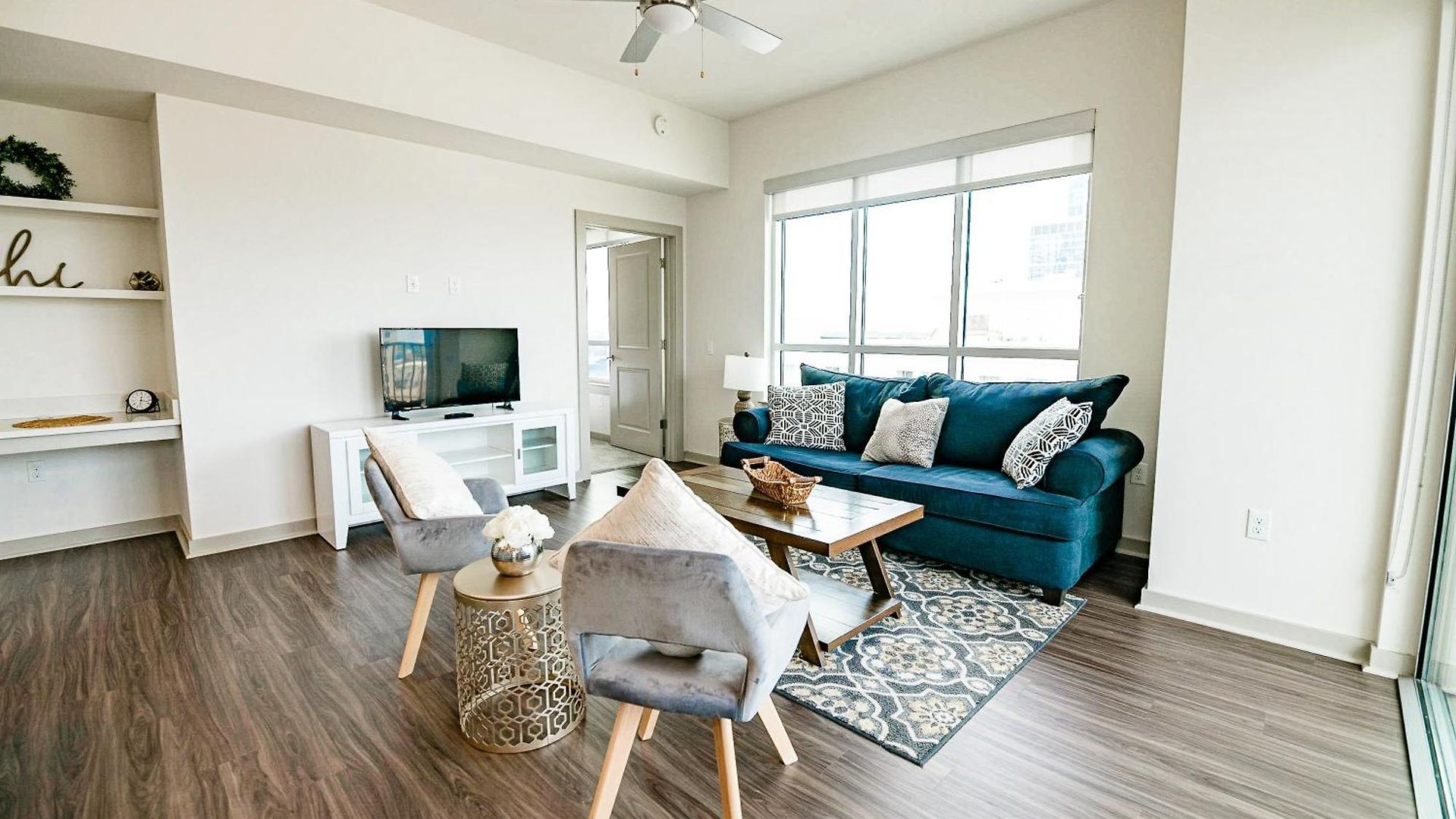 Apartment Uptown Fully Furnished 2br Apts *