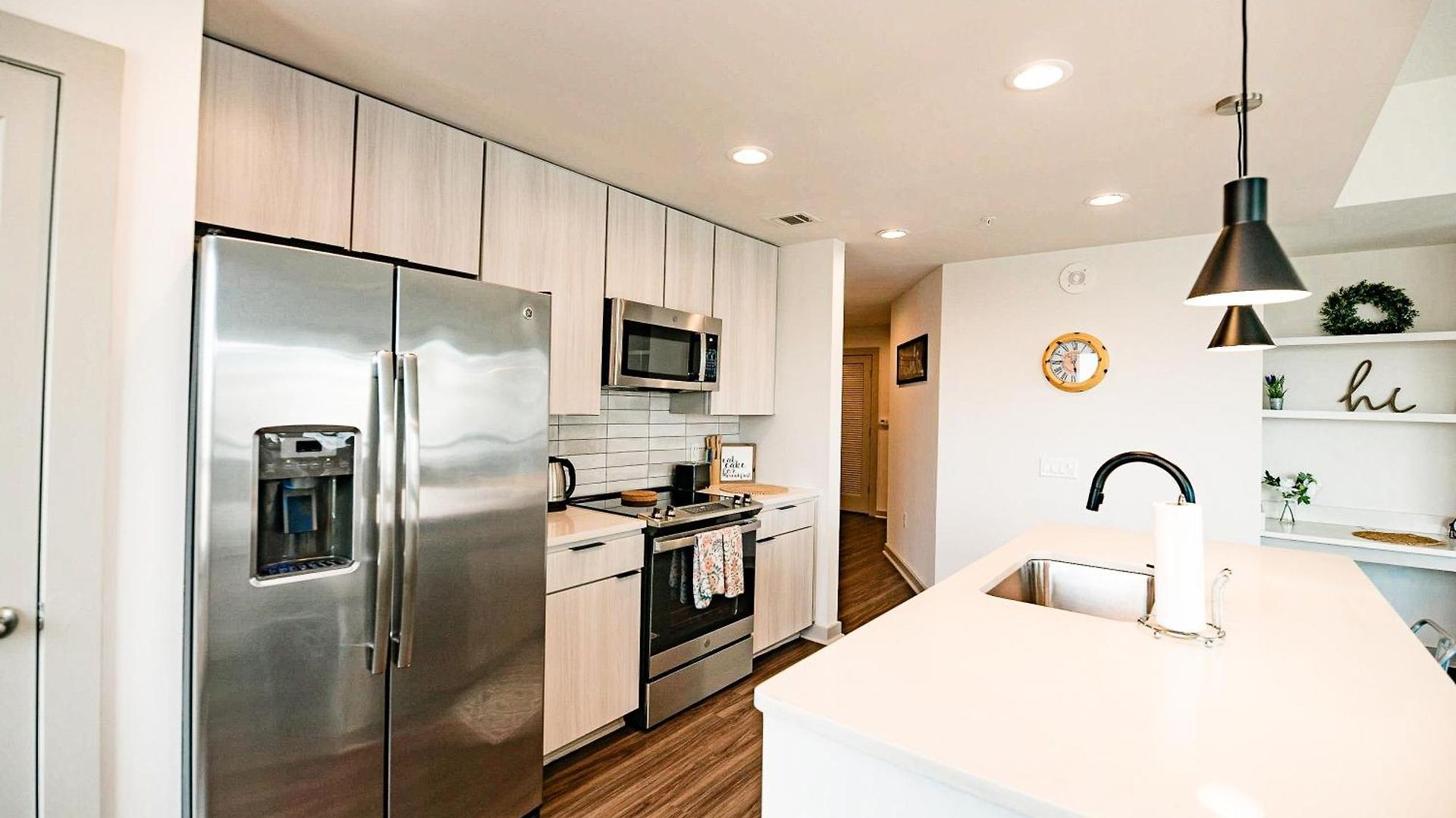 Apartment Uptown Fully Furnished 2br Apts