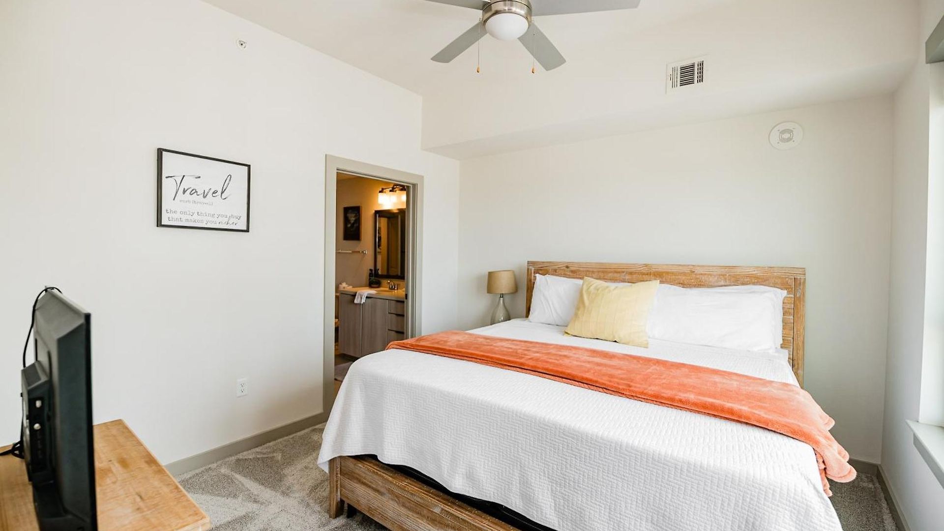 Apartment Uptown Fully Furnished 2br Apts *