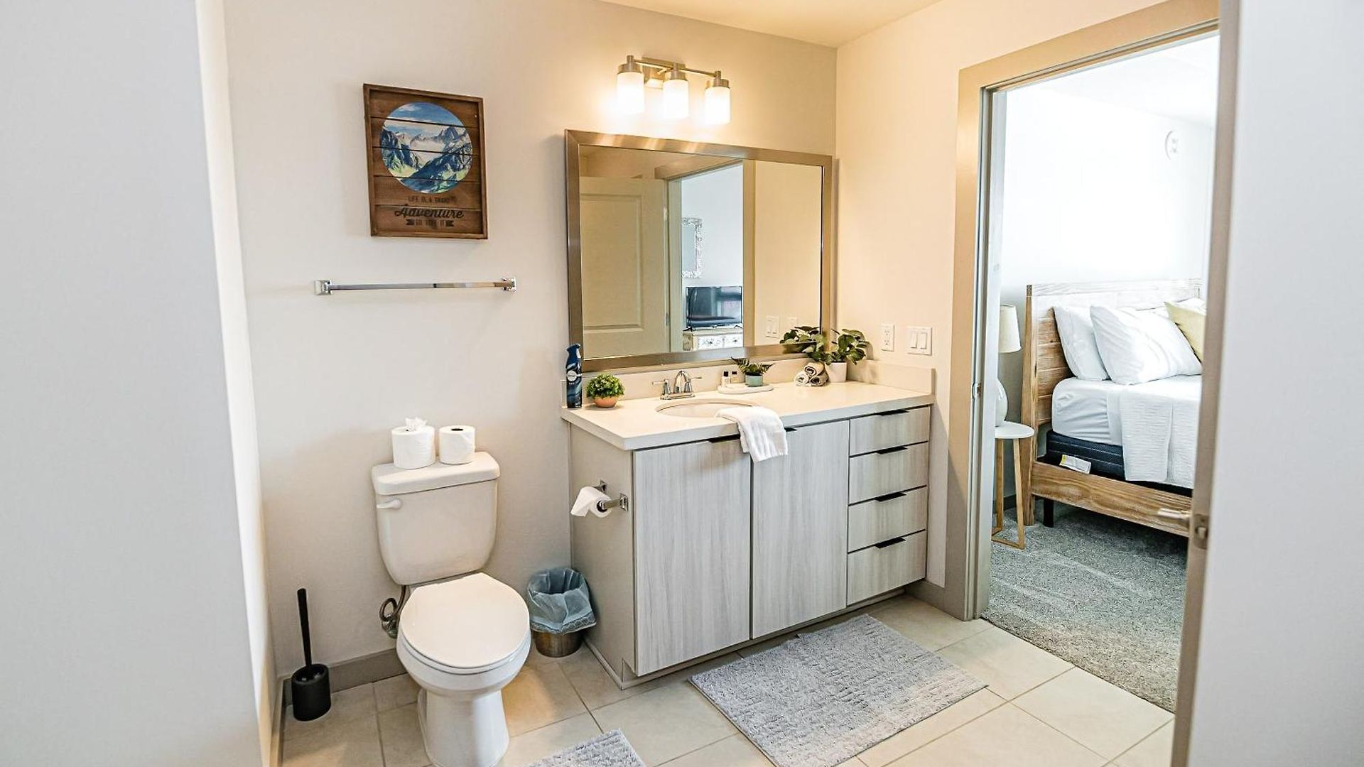Uptown Fully Furnished 2br Apts Apartment *