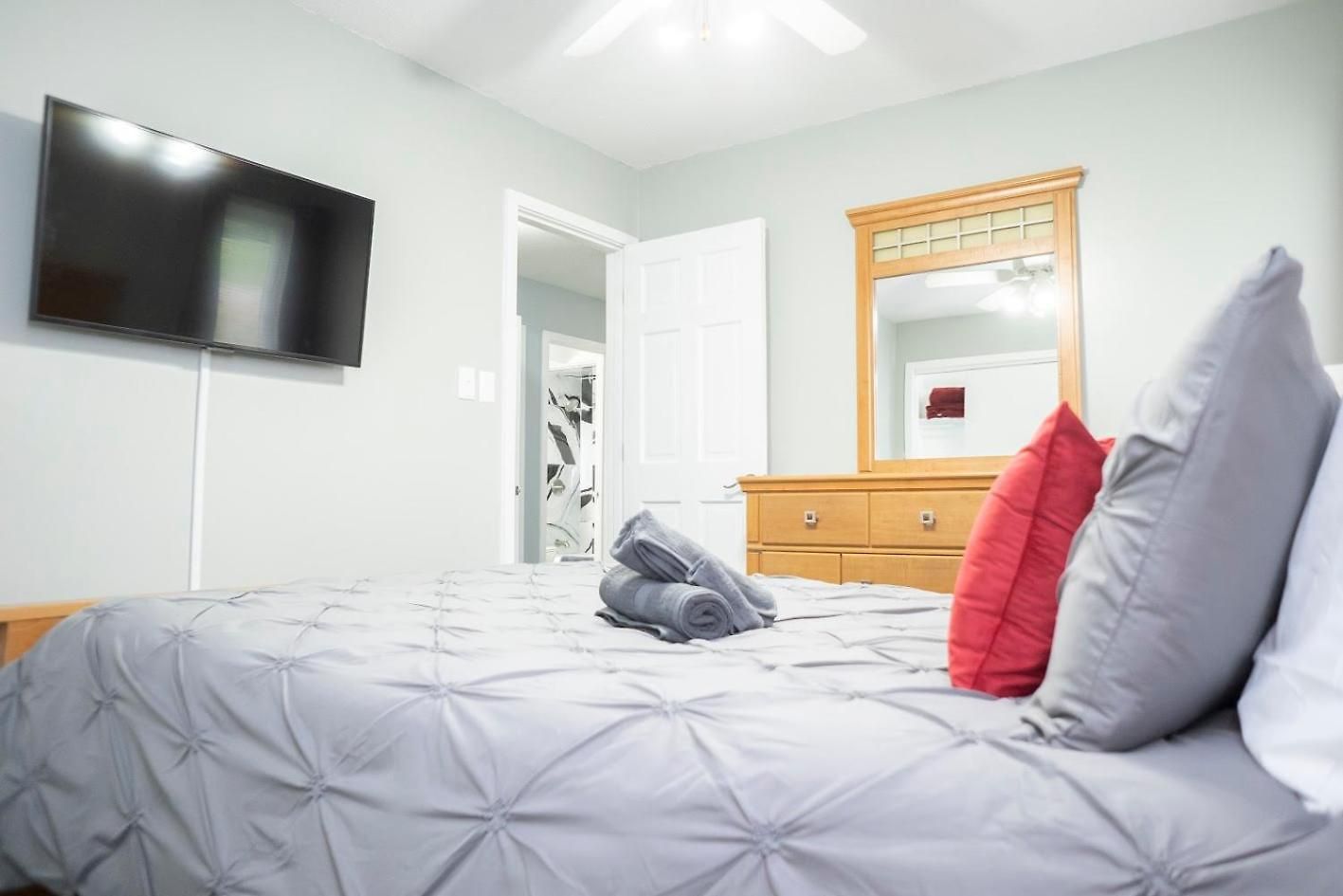 Cozy Home, 10 Minutes Away From Downtown Villa Charlotte