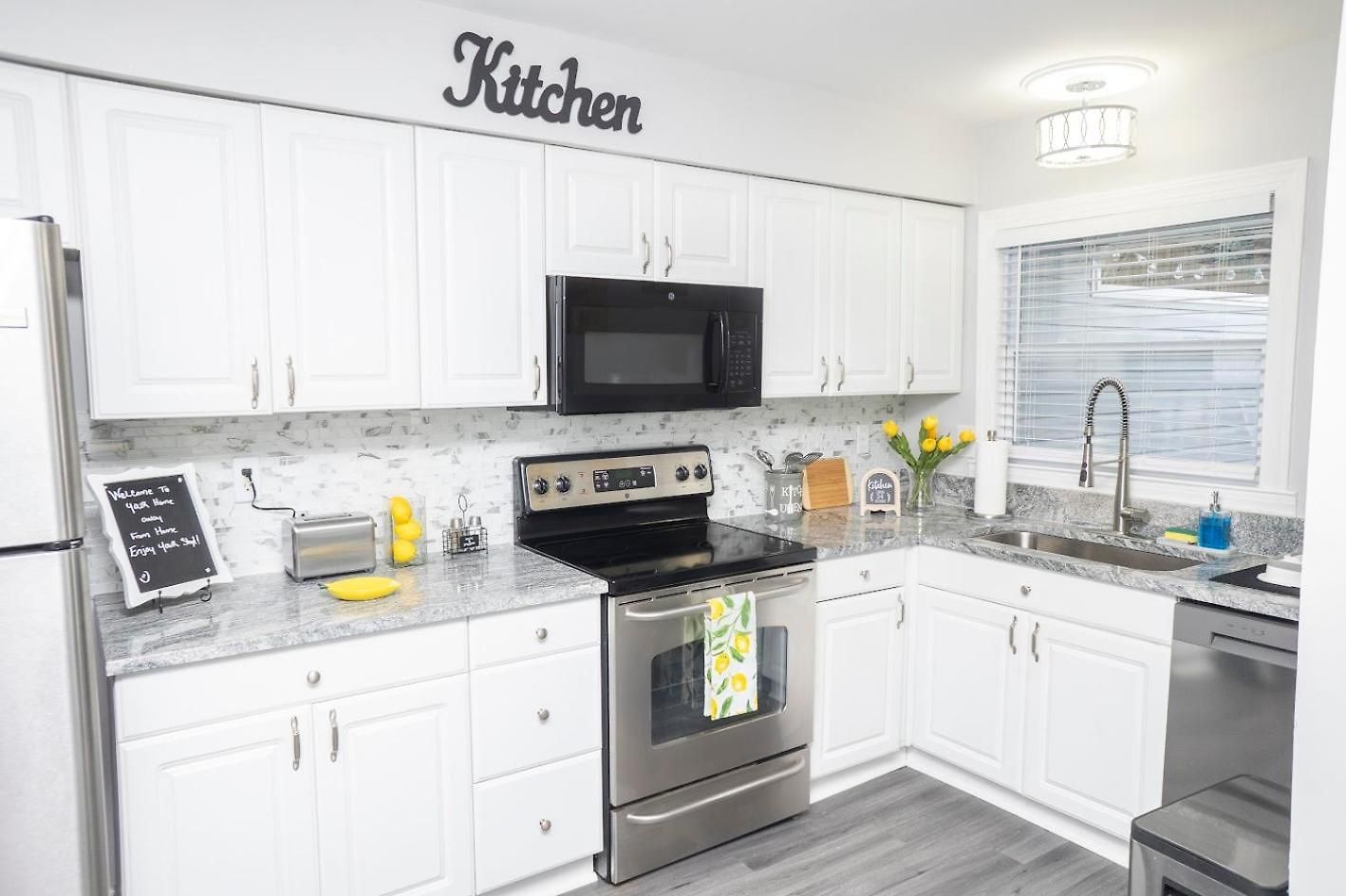 Cozy Home, 10 Minutes Away From Downtown Villa Charlotte