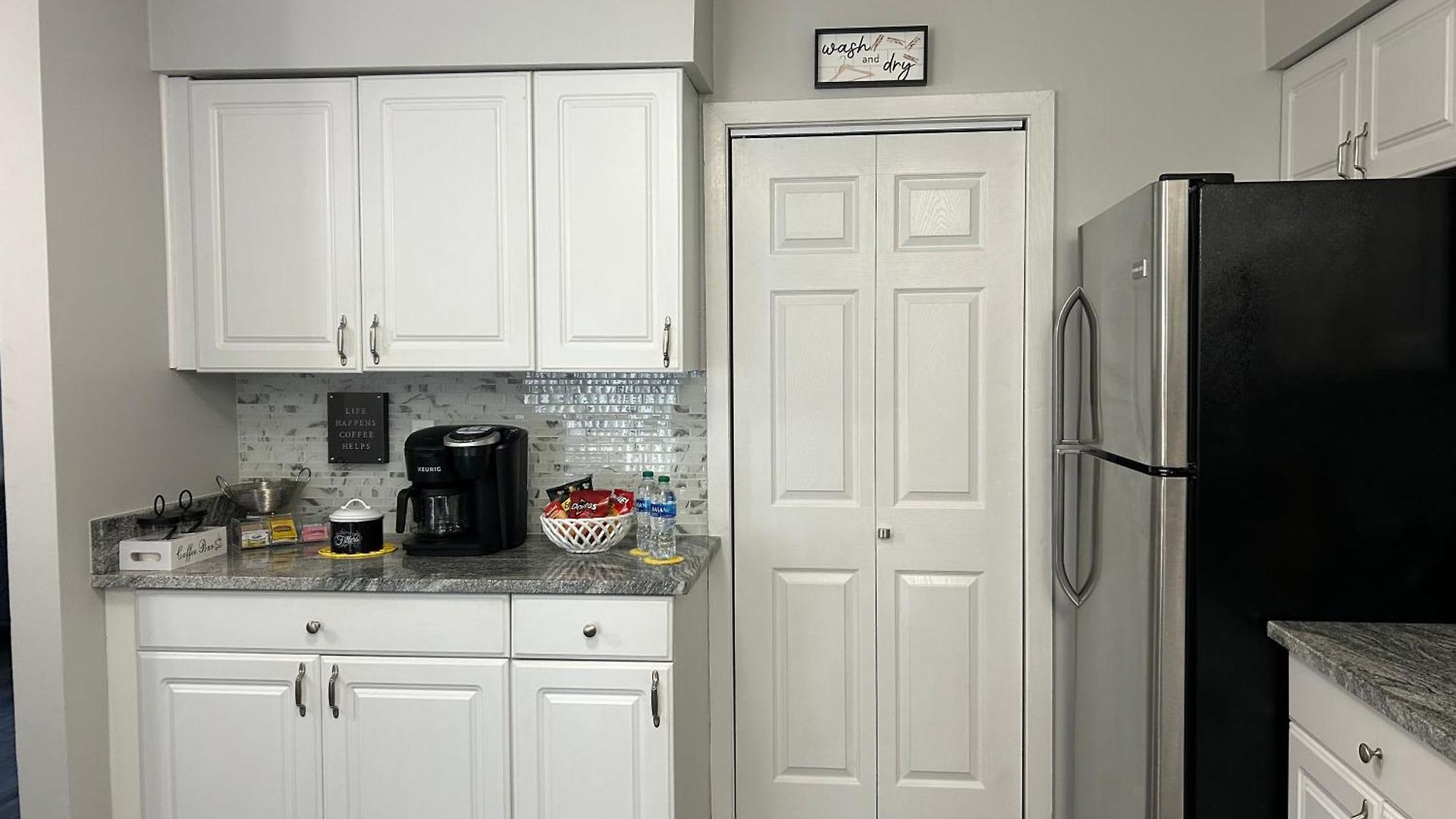 Cozy Home, 10 Minutes Away From Downtown