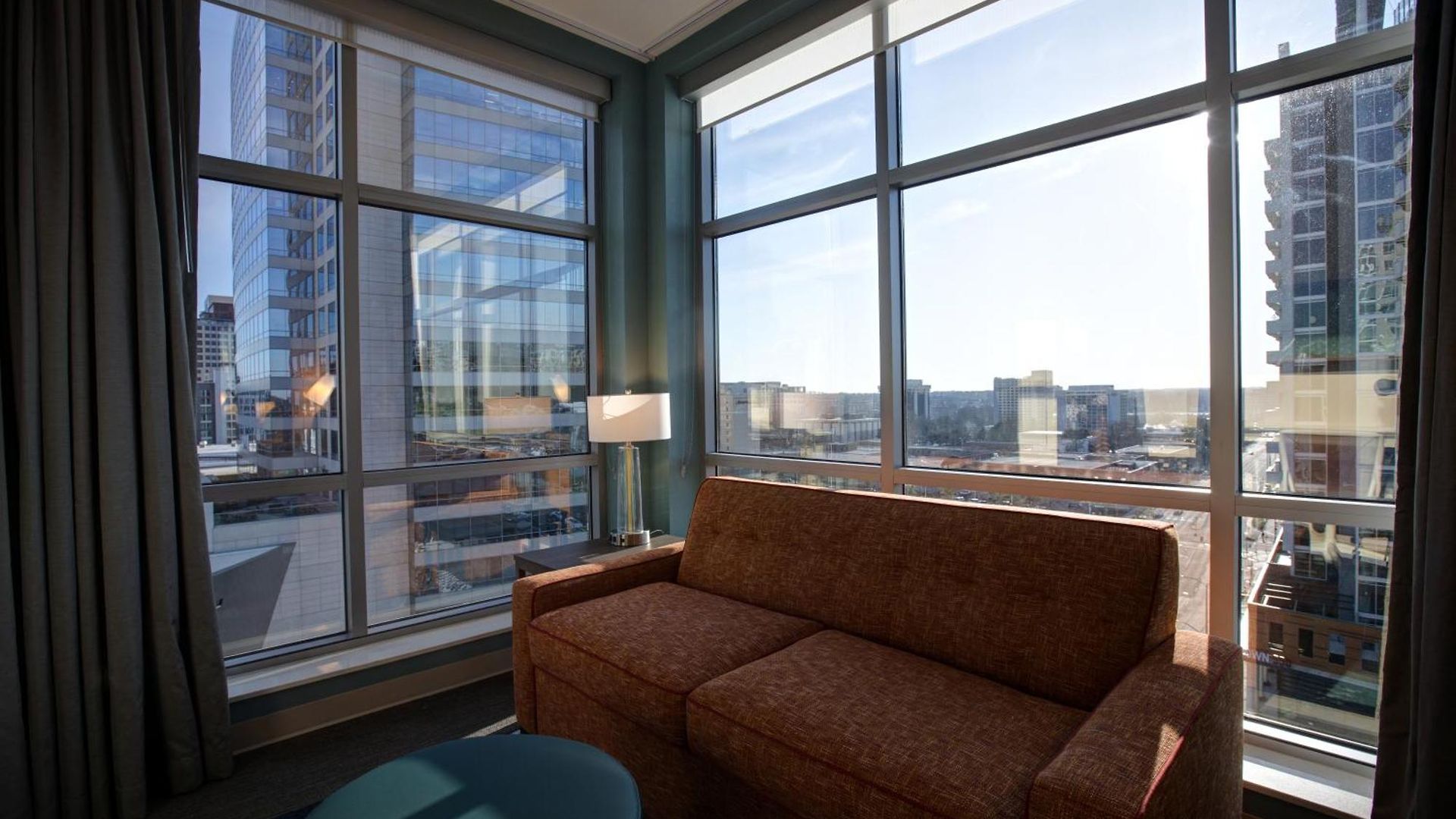 Home2 By Hilton Uptown Hotel 3*
