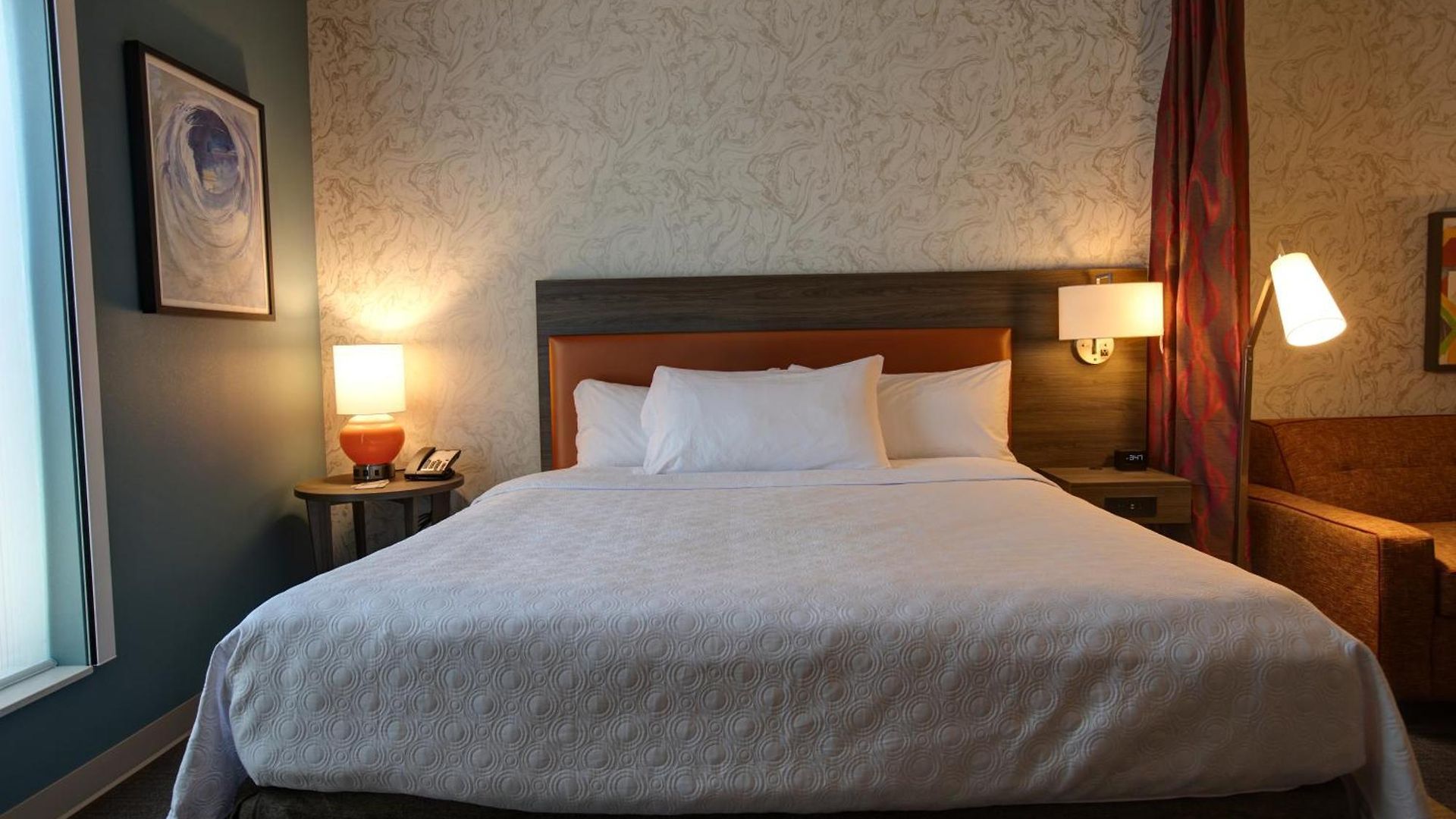 Hotel Home2 By Hilton Uptown 3*