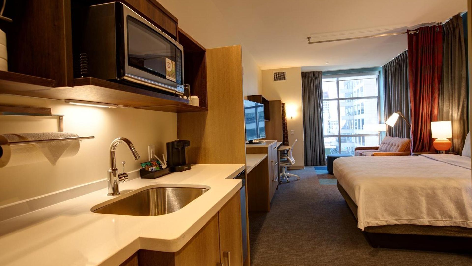 Home2 By Hilton Uptown 3*