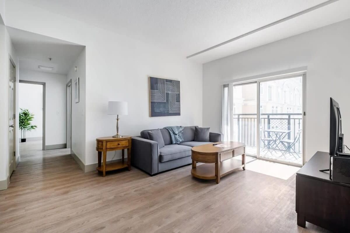 4bd Premium Family With Gym Apartment Charlotte