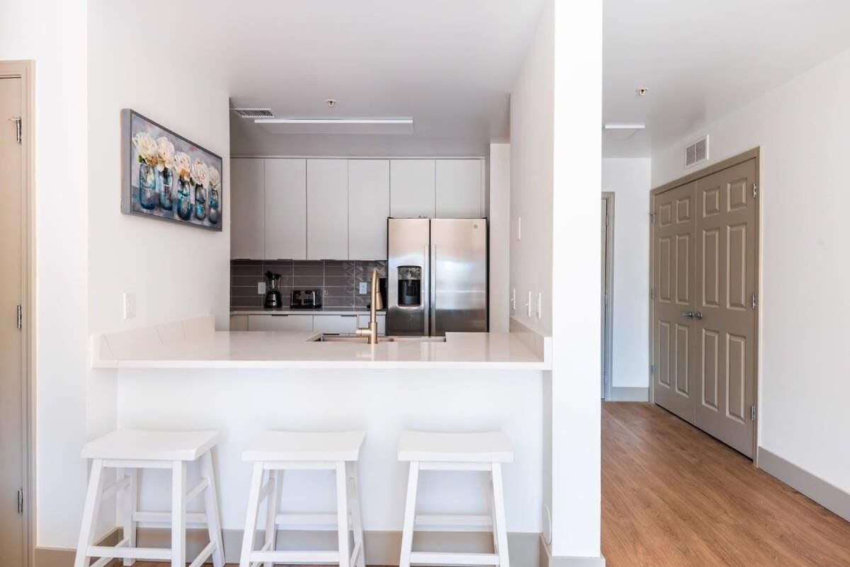 3br Premium Downtown With Office & Gym * Charlotte