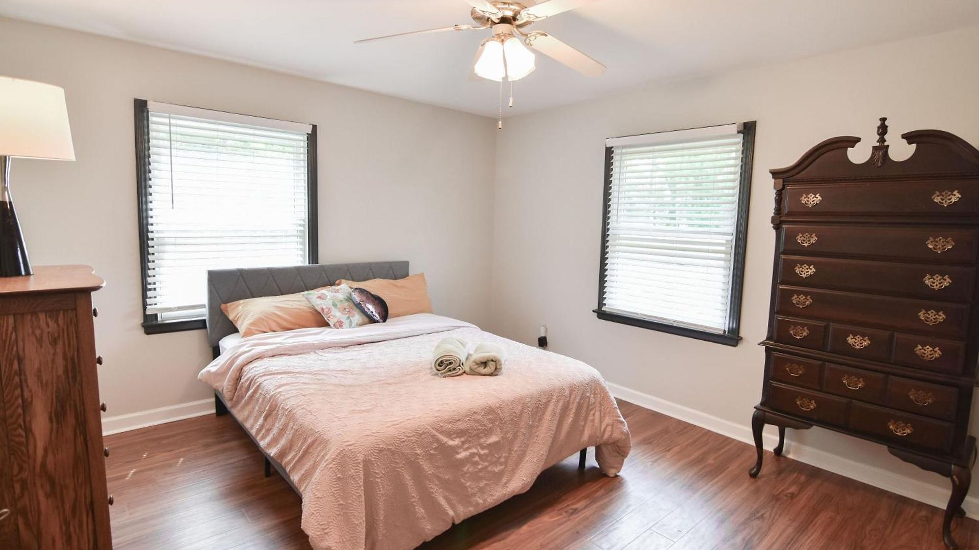 Cozy 2br 2ba 5 Min To 20 Min To Downtown Clt Holiday home *