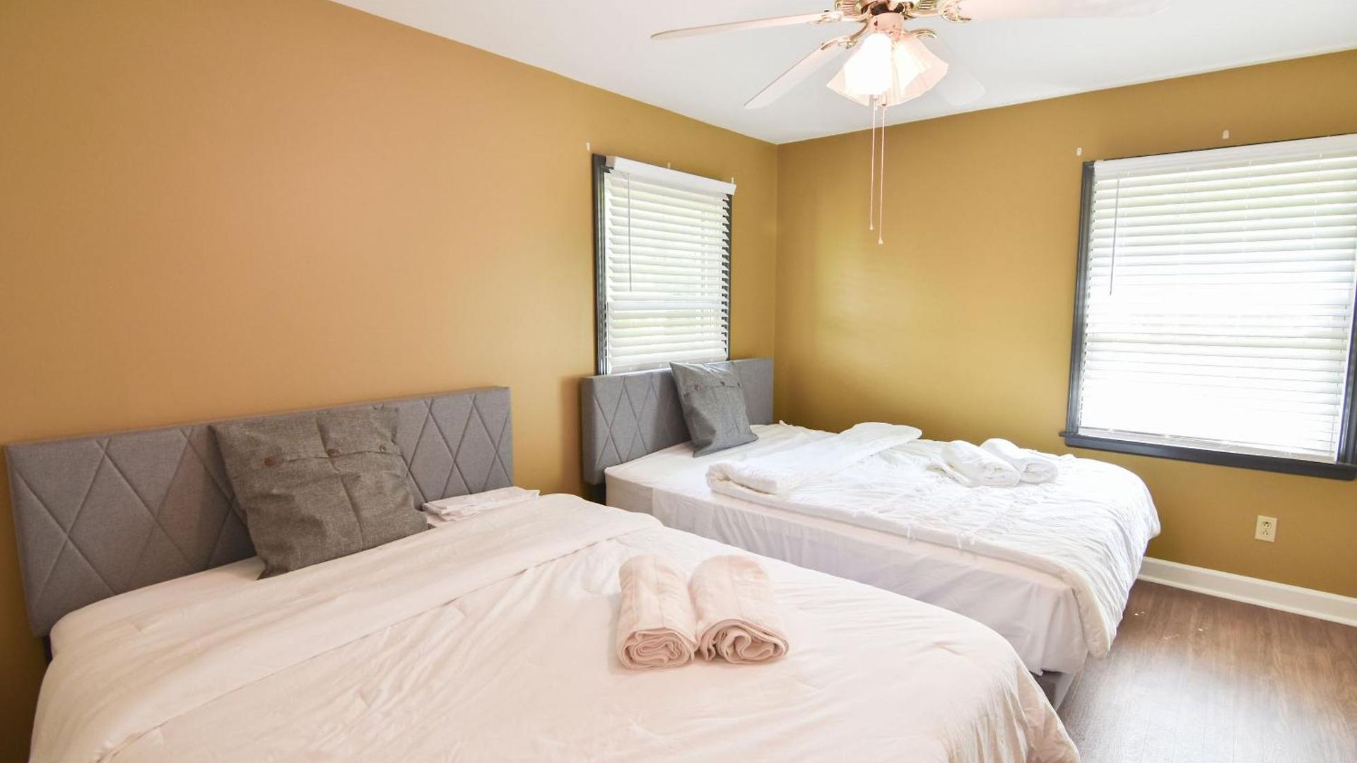 Holiday home Cozy 2br 2ba 5 Min To 20 Min To Downtown Clt *