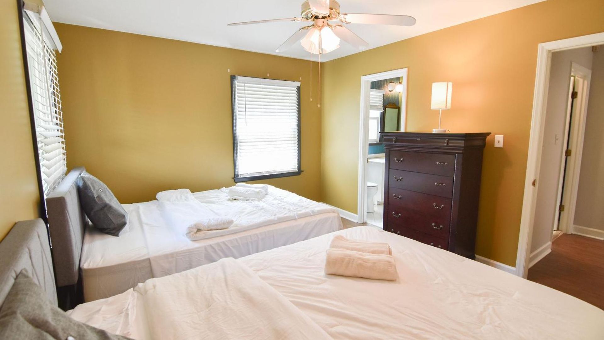 Cozy 2br 2ba 5 Min To 20 Min To Downtown Clt Holiday home *