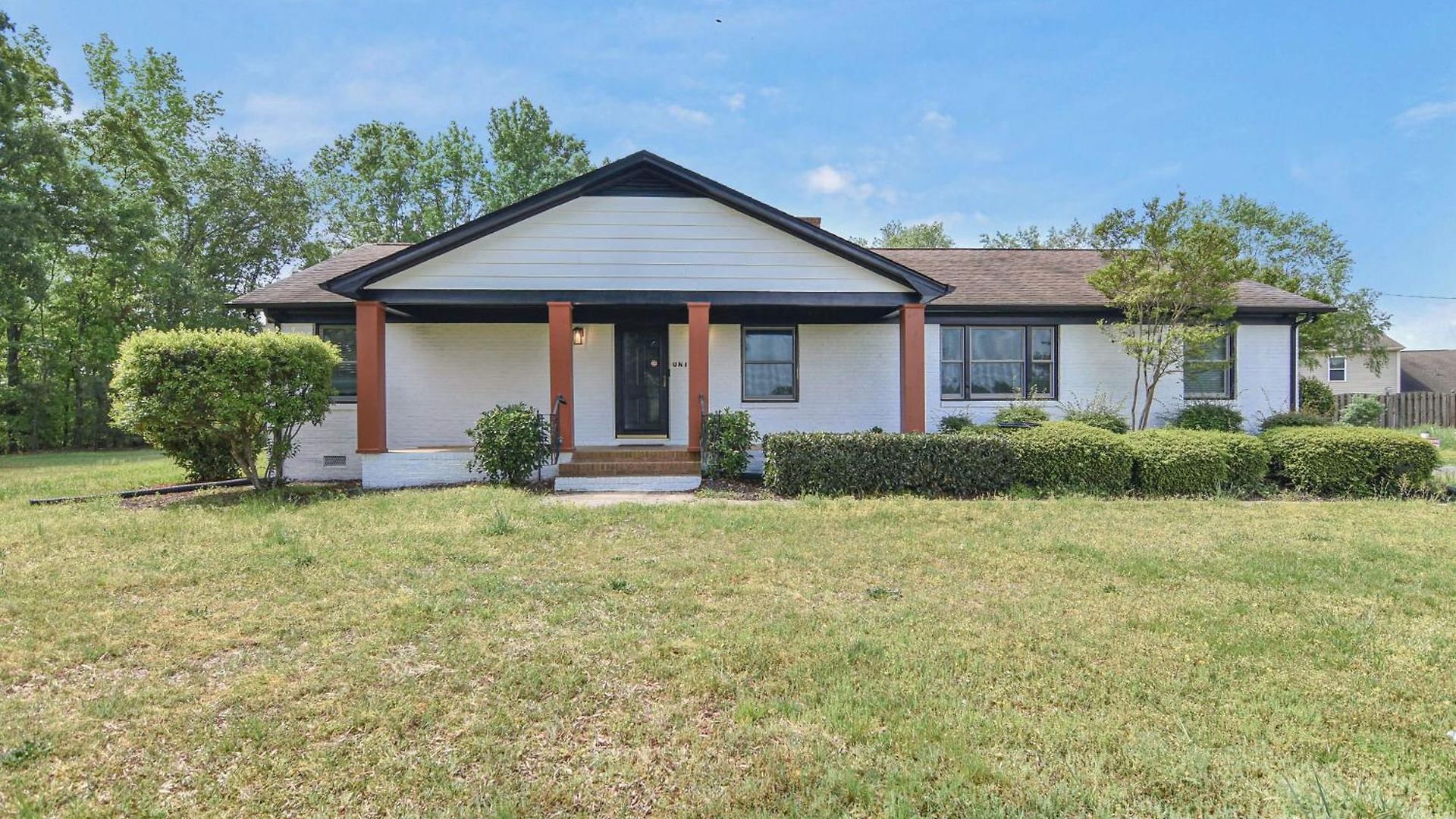 Cozy 2br 2ba 5 Min To 20 Min To Downtown Clt Holiday home Charlotte