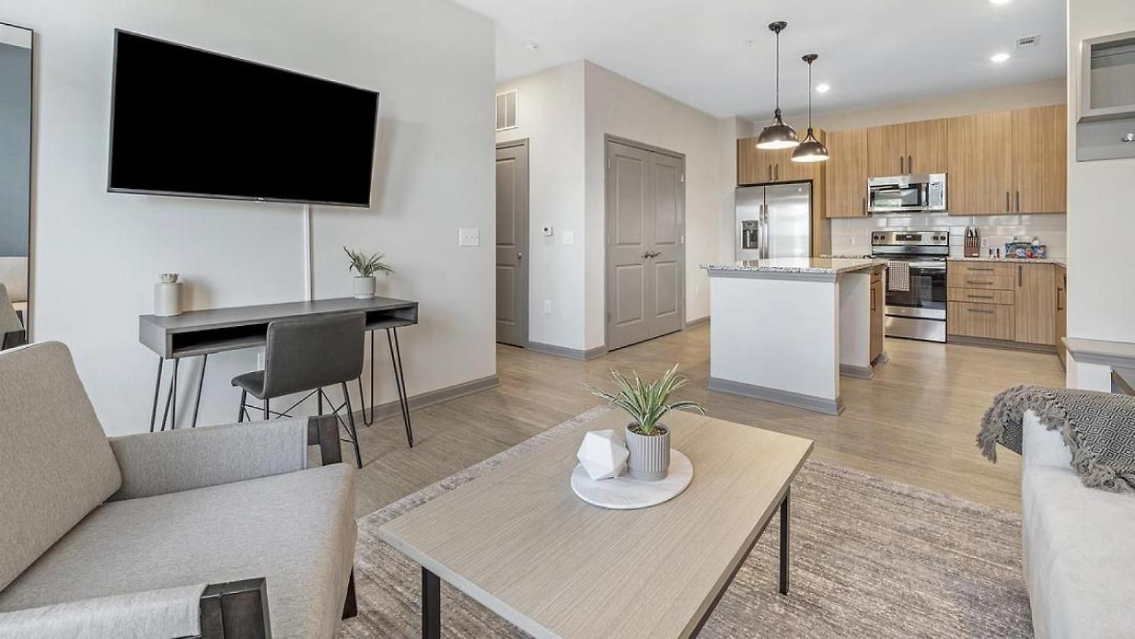 Apartment Landing Modern With Amazing Amenities *