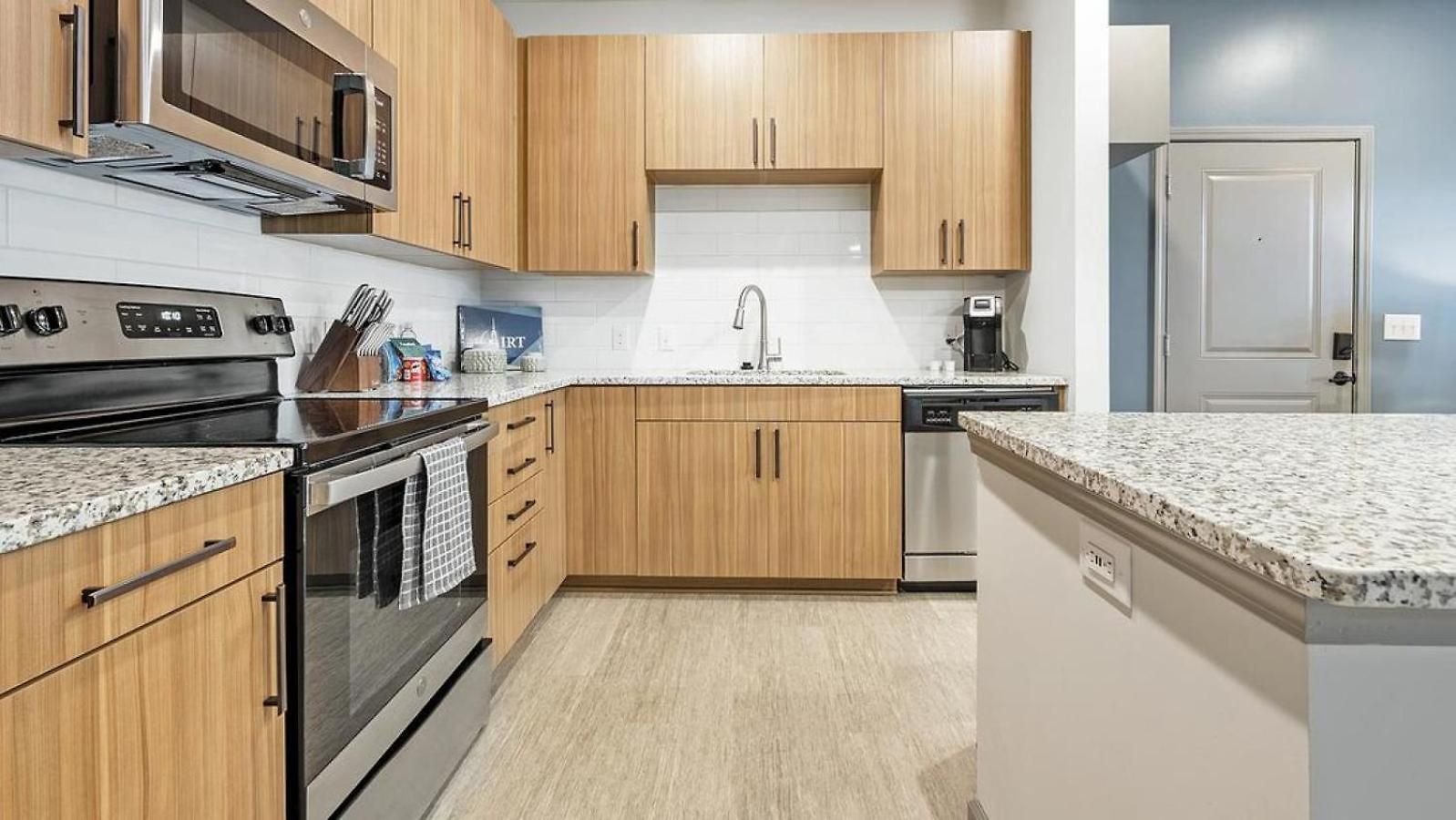 Landing Modern With Amazing Amenities Charlotte