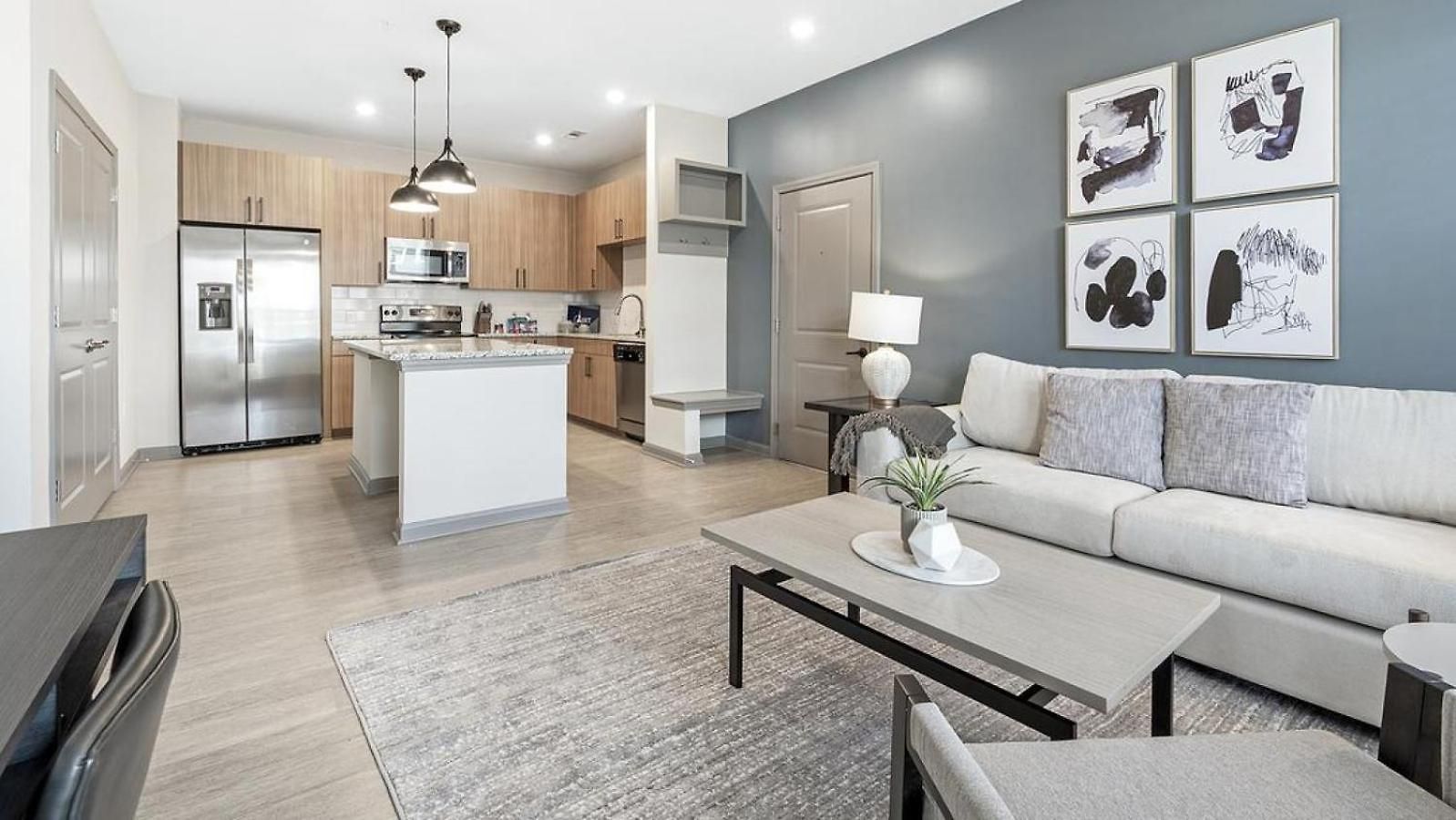 Apartment Landing Modern With Amazing Amenities *
