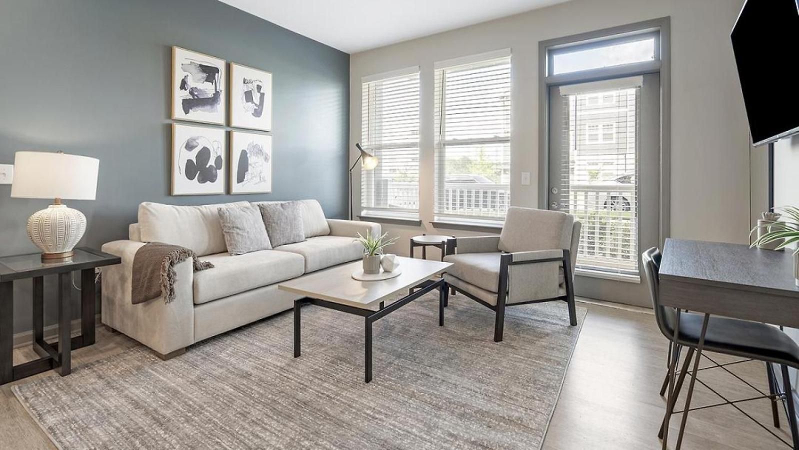 Landing Modern With Amazing Amenities Charlotte