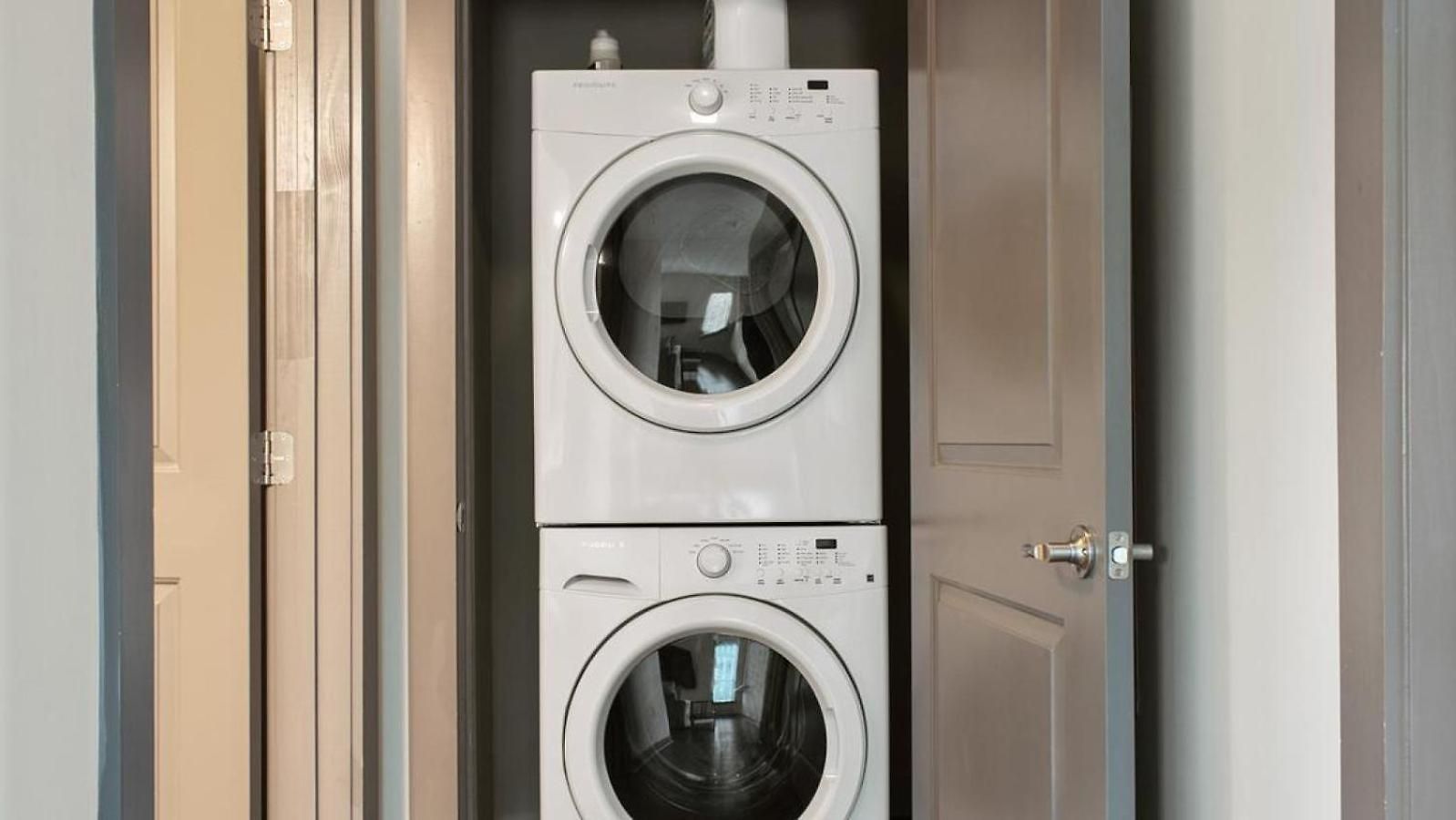 Landing - Modern With Amazing Amenities Apartment Charlotte