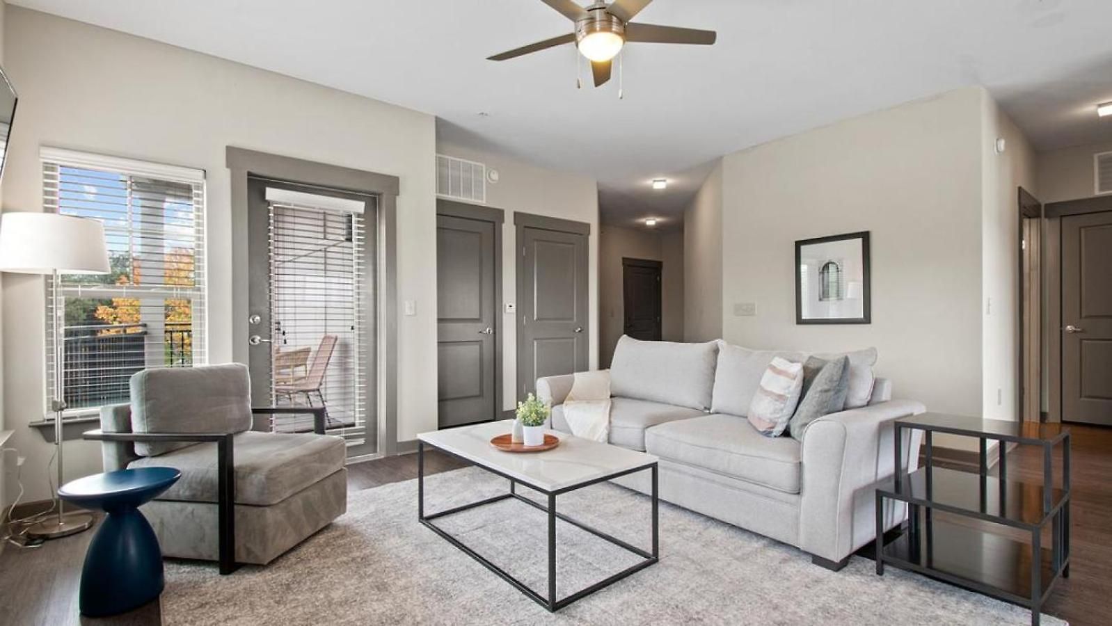 Landing - Modern With Amazing Amenities *