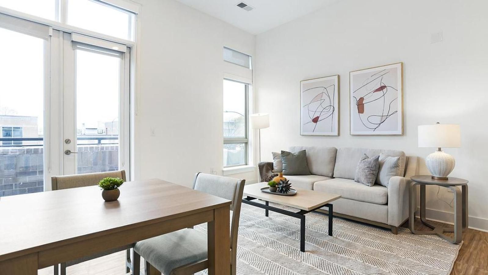 Landing Modern With Amazing Amenities Apartment