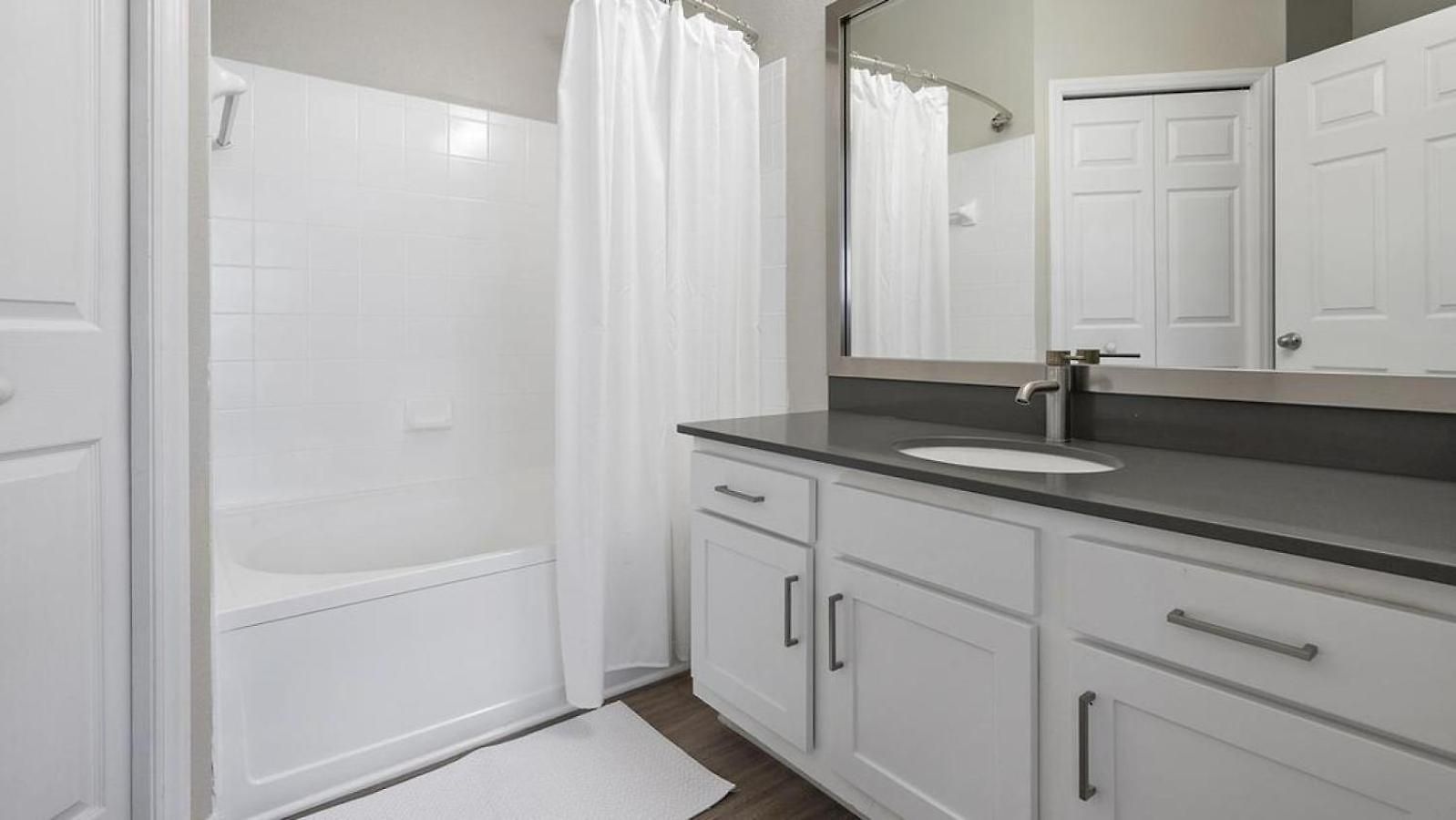 Landing - Modern With Amazing Amenities Apartment *