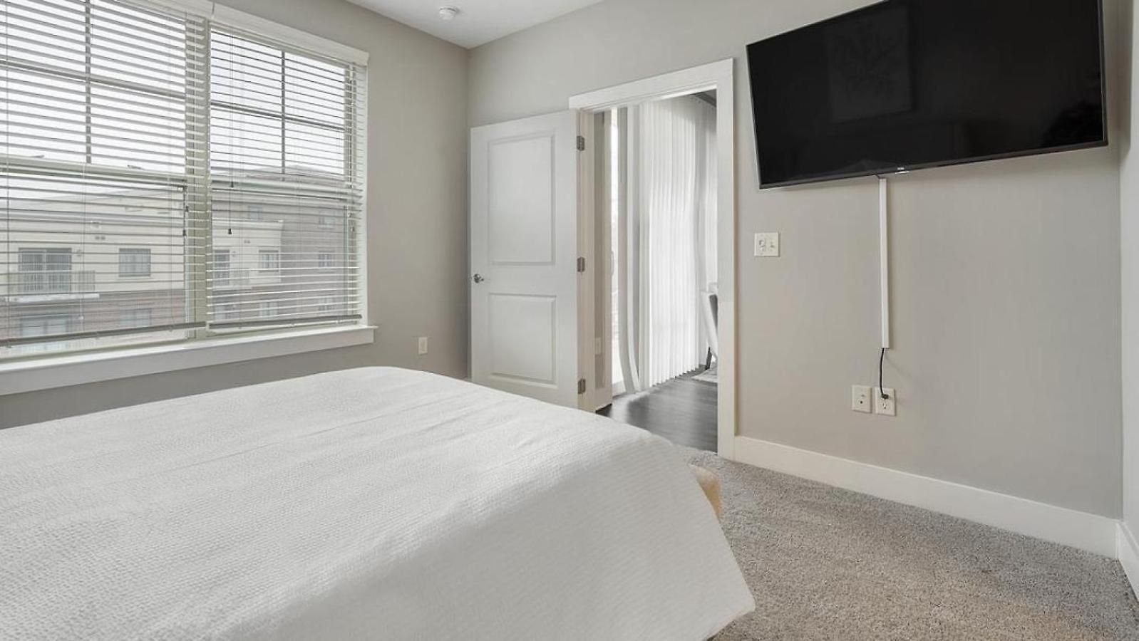 Apartment Landing - Modern With Amazing Amenities