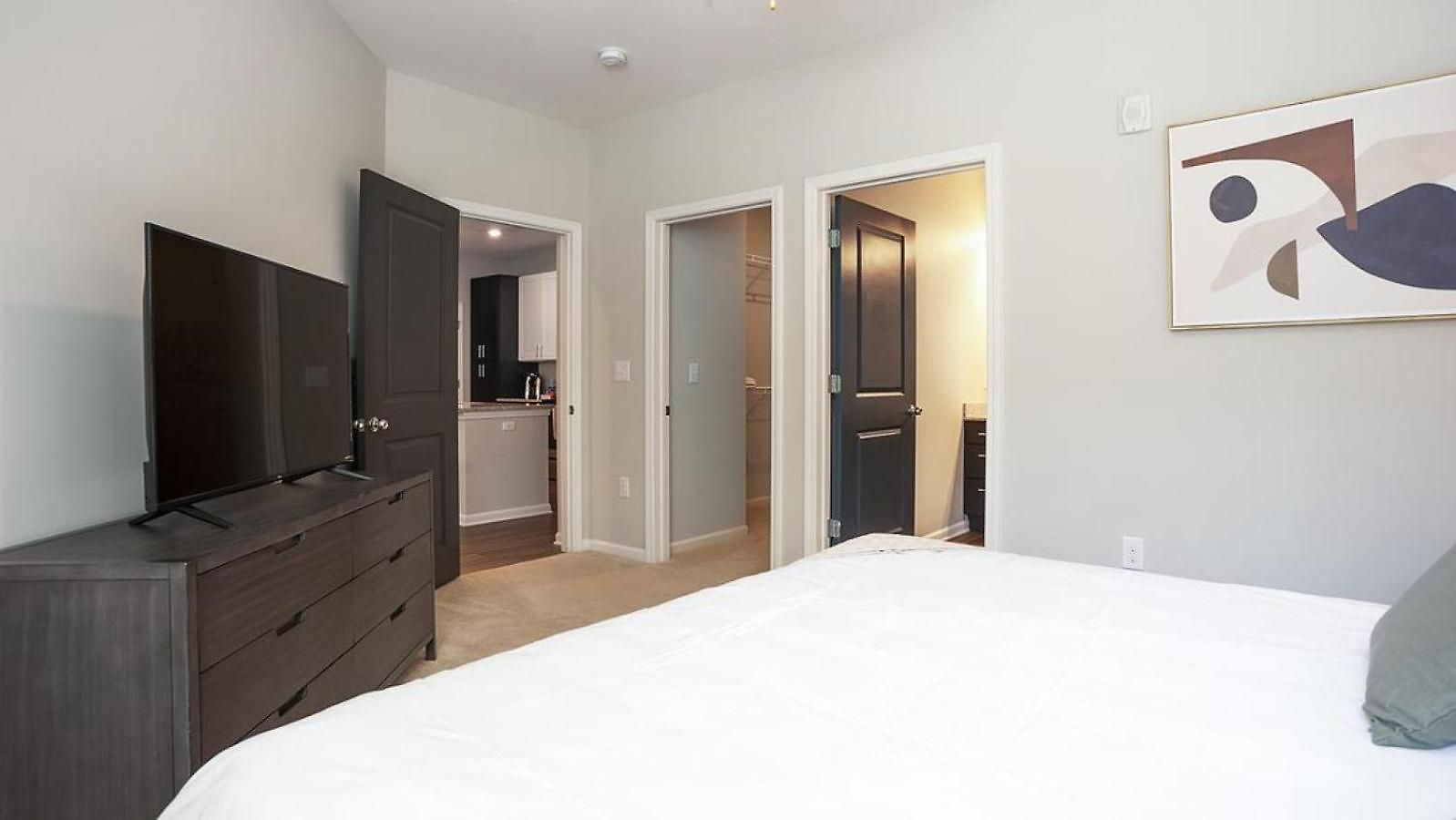 Apartment Landing Modern With Amazing Amenities