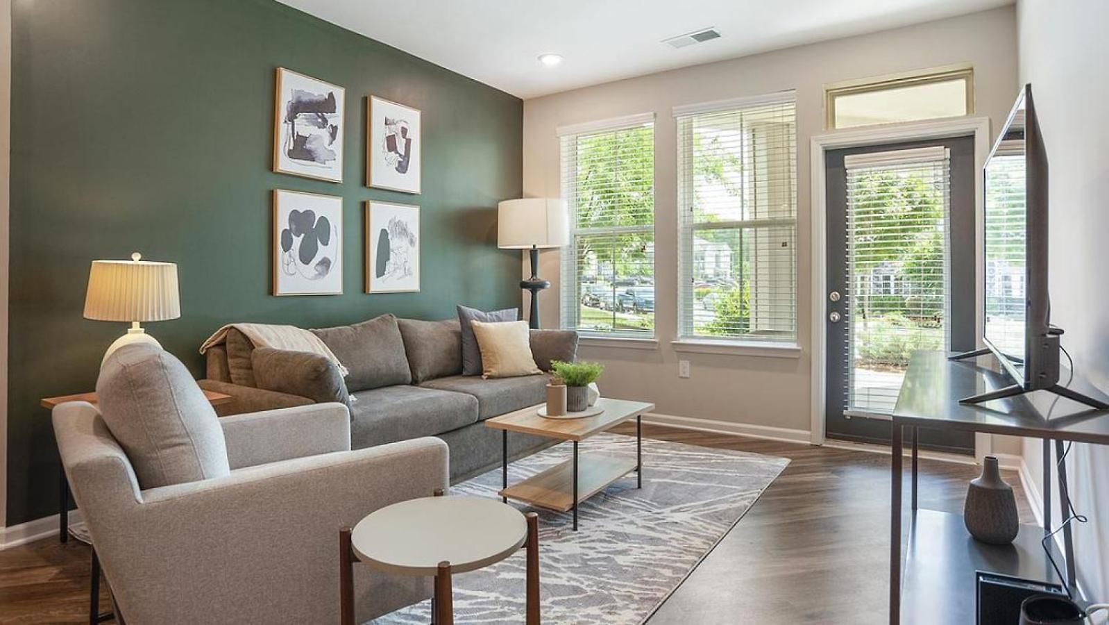 Landing Modern With Amazing Amenities