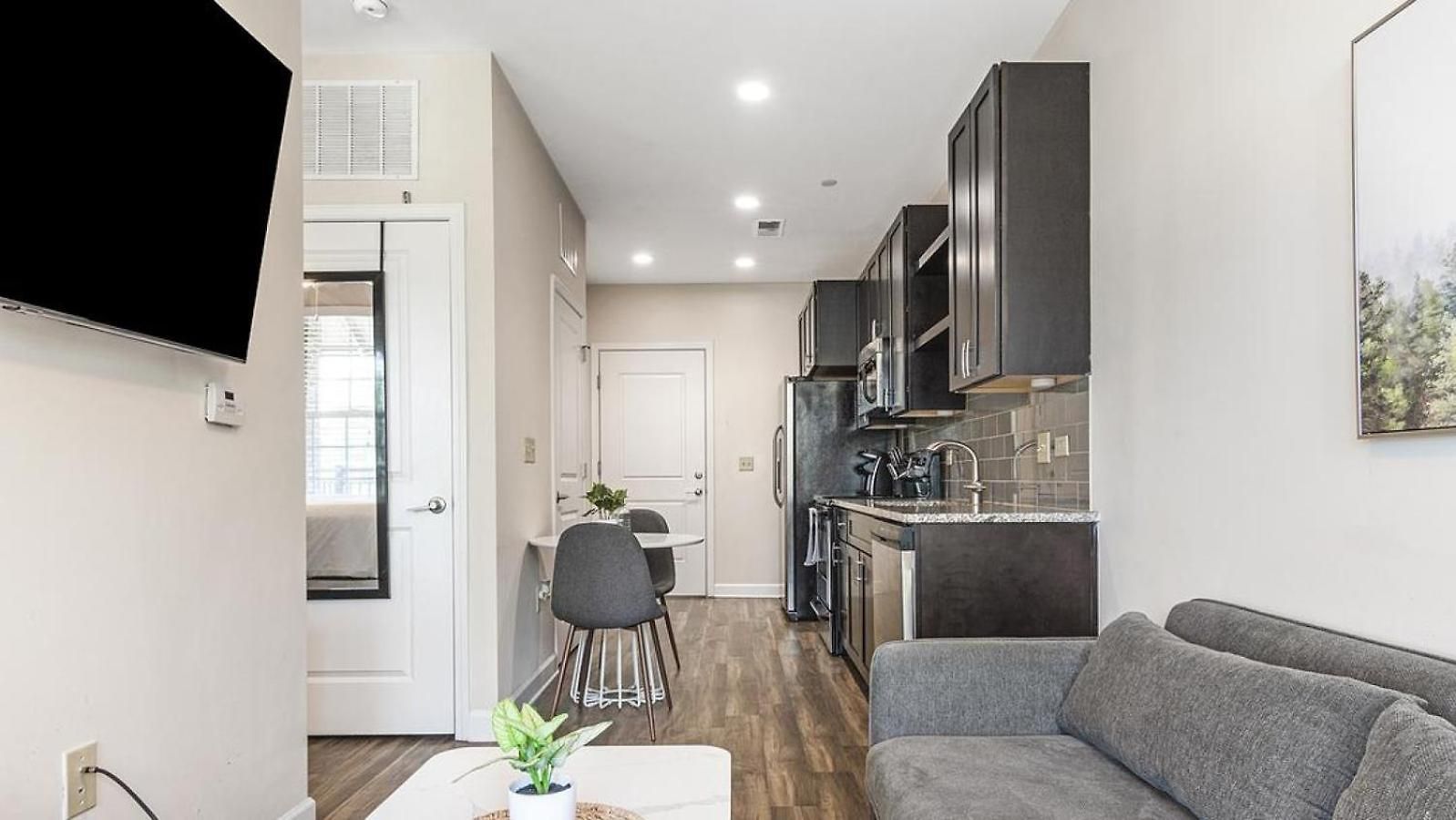 Landing Modern With Amazing Amenities