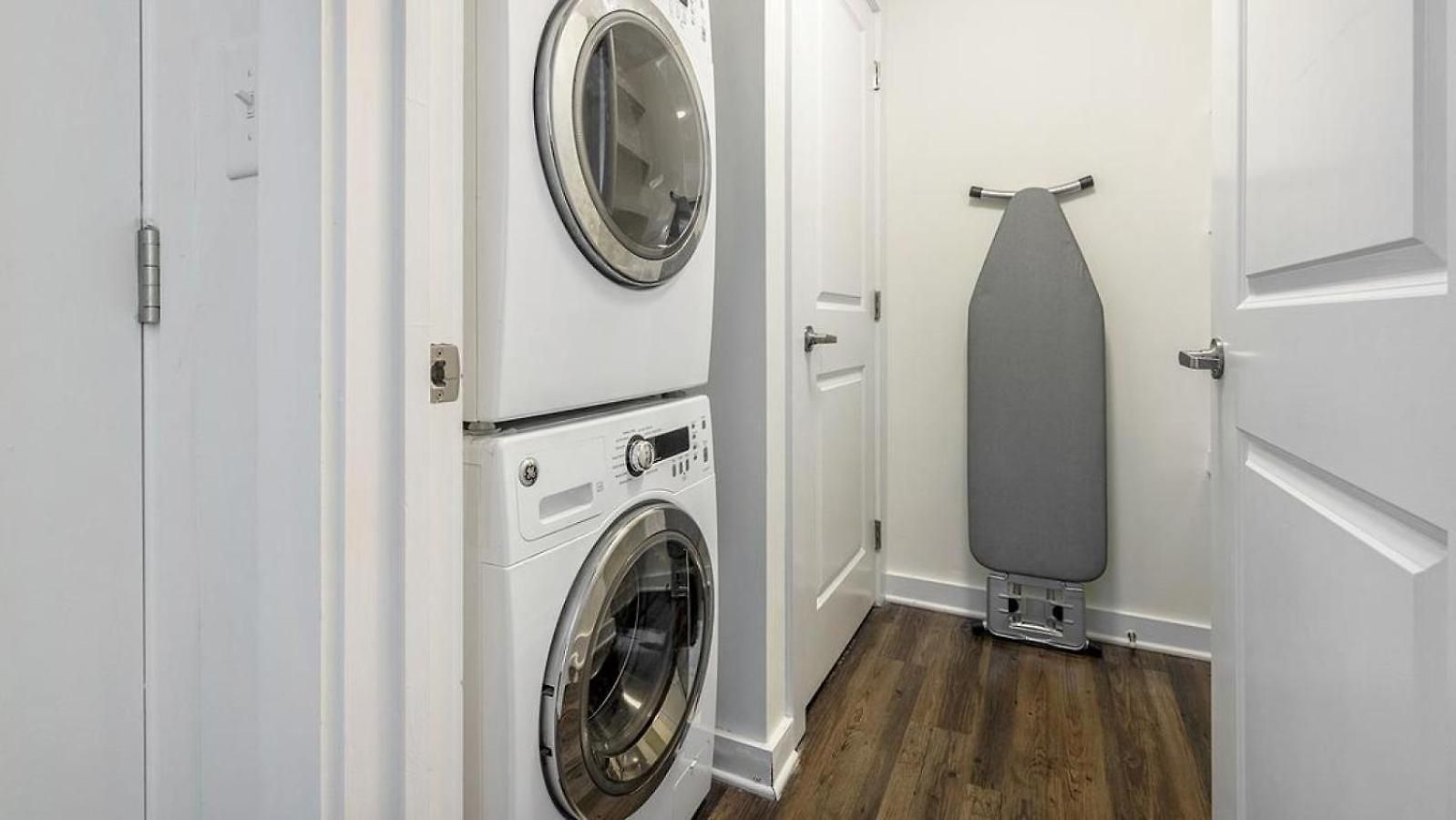 Landing Modern With Amazing Amenities