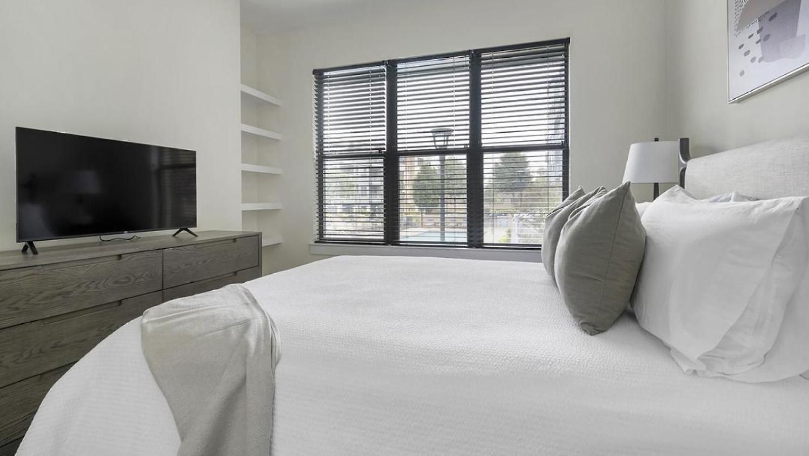 Apartment Landing Modern With Amazing Amenities
