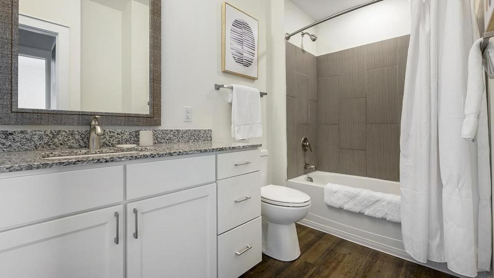 Landing Modern With Amazing Amenities Apartment *