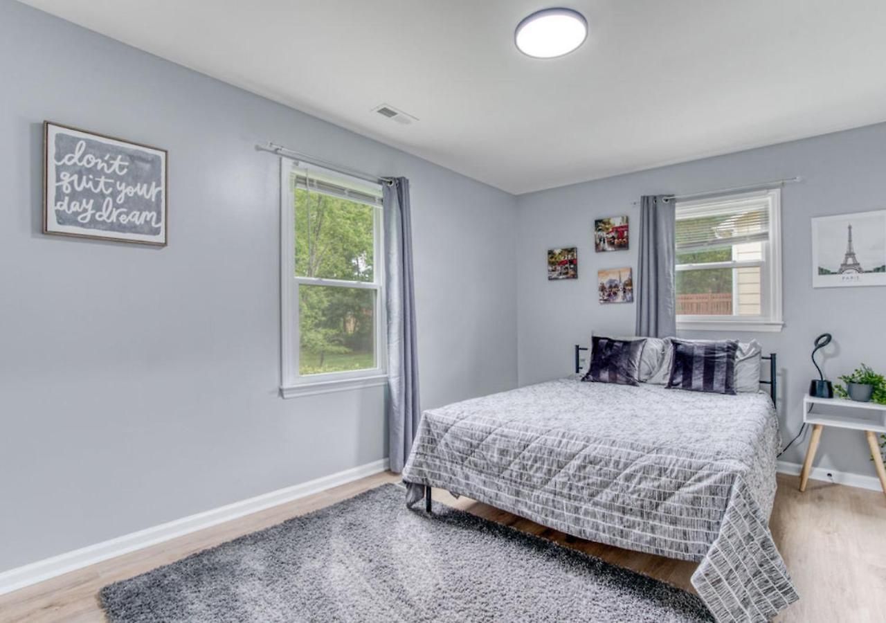 Stylish Near Uptown, Unc, Noda, Plaza-shamrock Charlotte