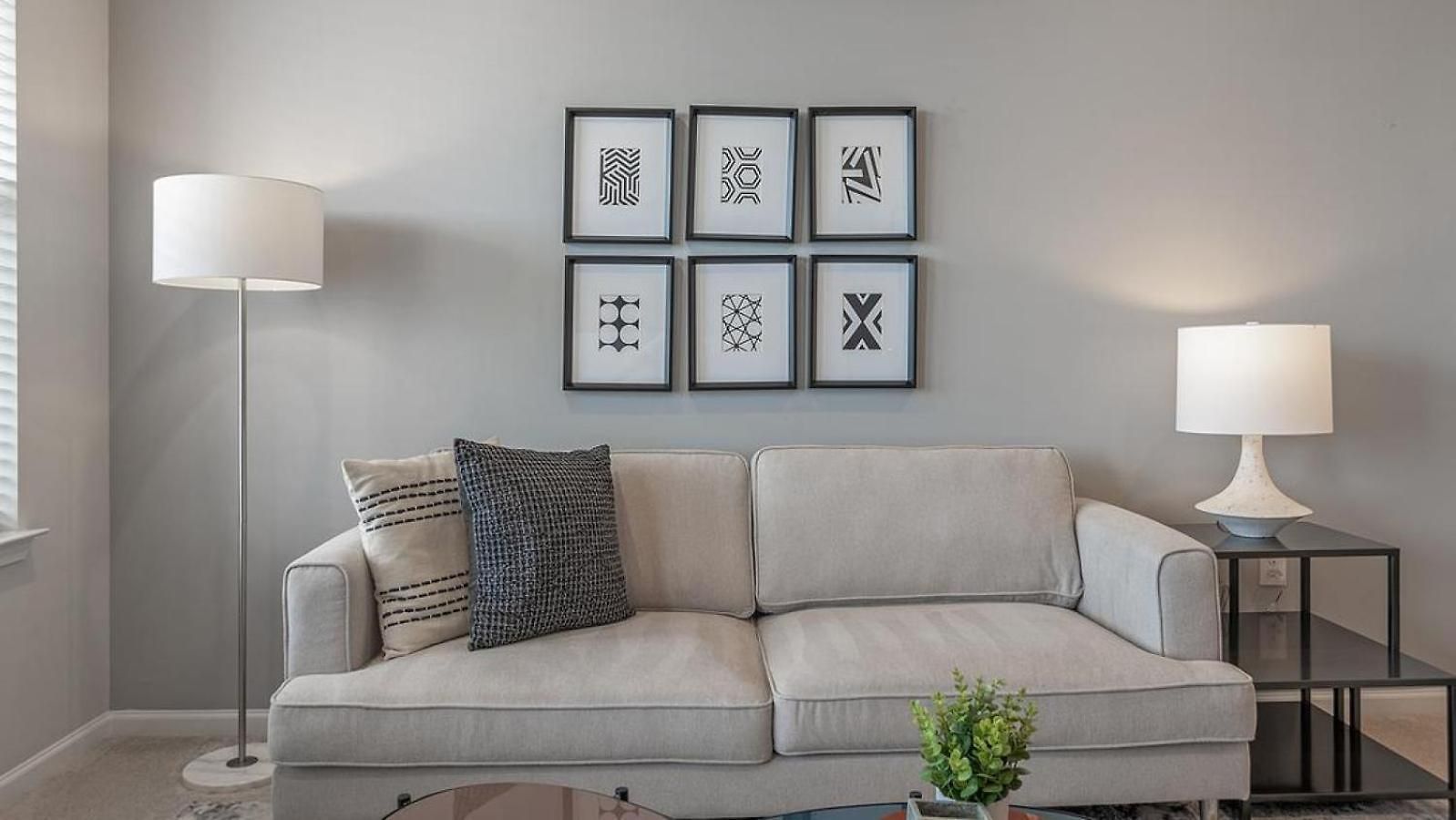 Apartment Landing Modern With Amazing Amenities
