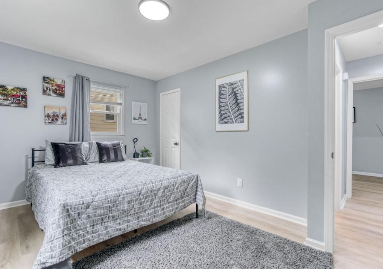 Stylish Near Uptown, Unc, Noda, Plaza-shamrock