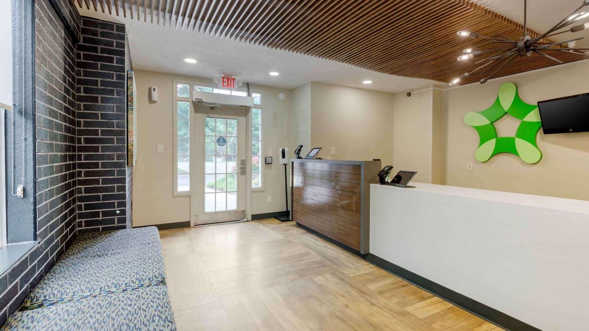 Extended America - - Airport 2* Charlotte