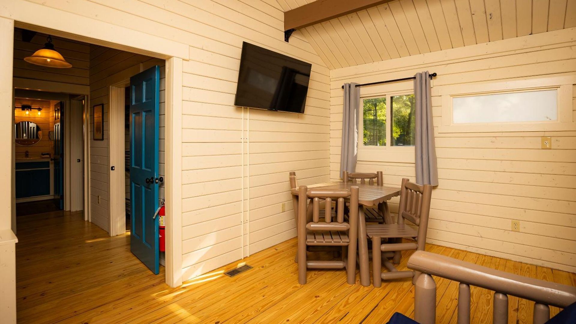 Hotel Carowinds Camp Wilderness Charlotte