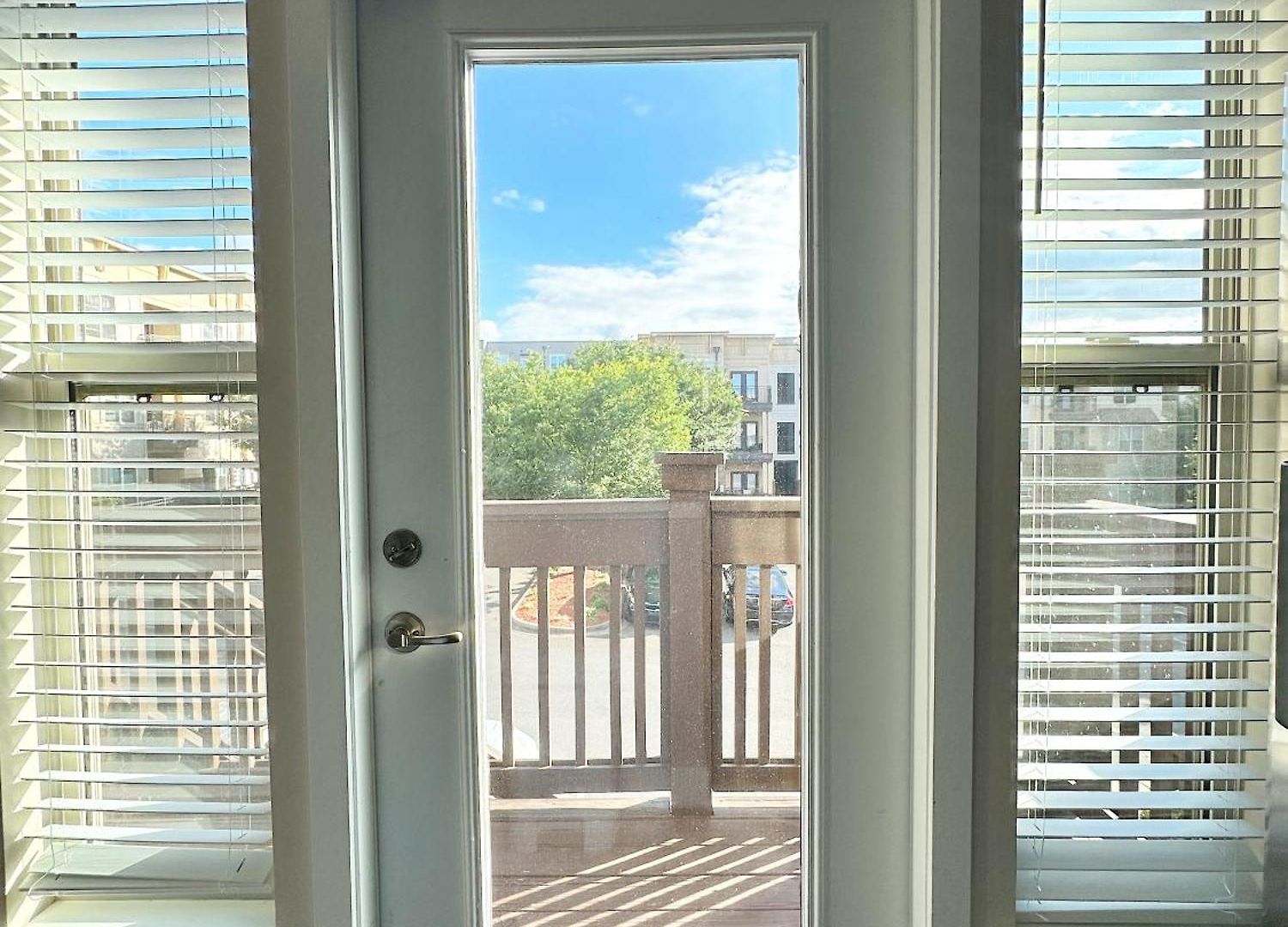 Modern Townhouse - 1 Min To Uptown Clt - Walk To Restaurants Holiday home *