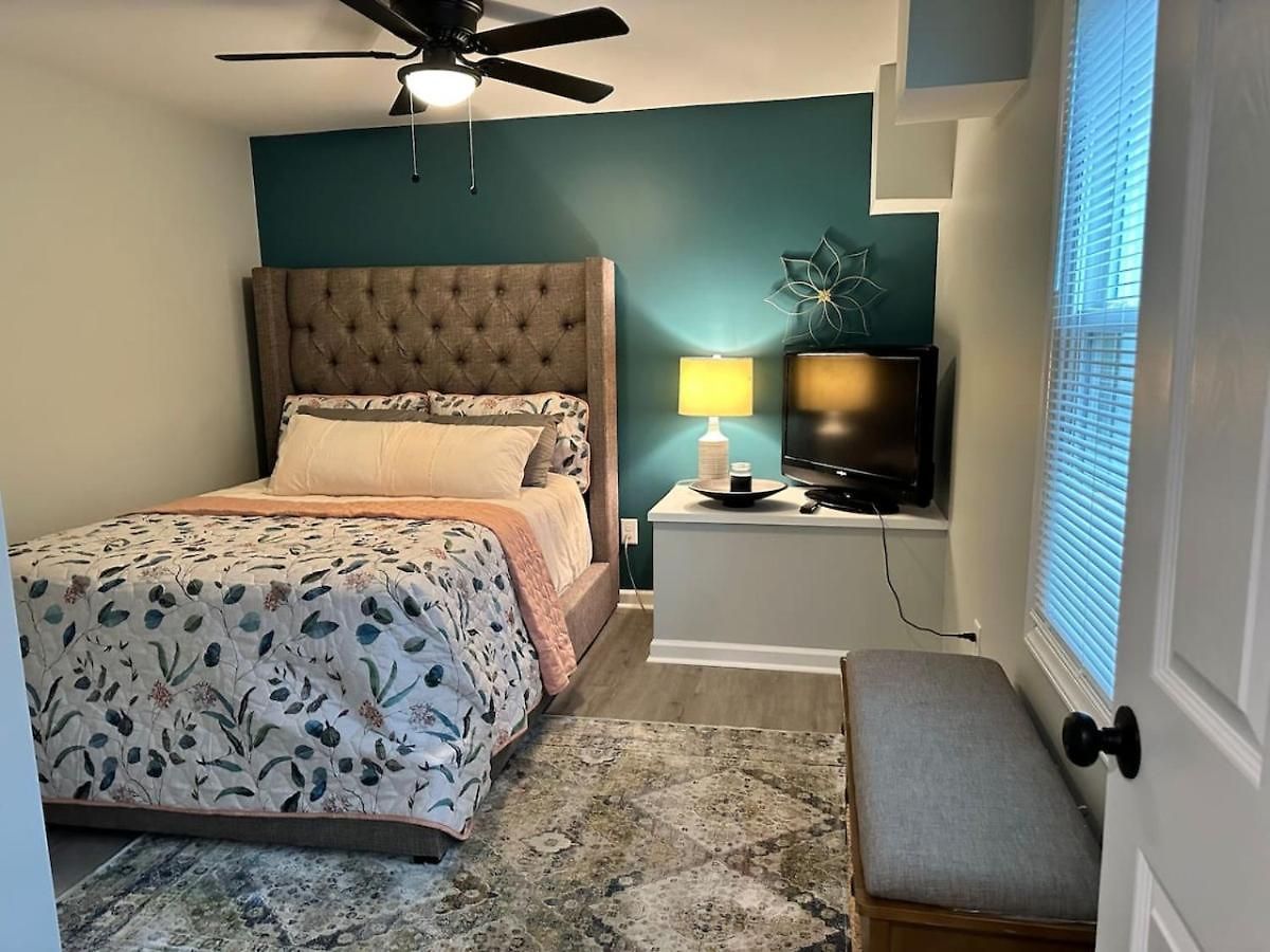 Serene 2br In Sardis - Workspace - Fast Wi-fi Apartment Charlotte