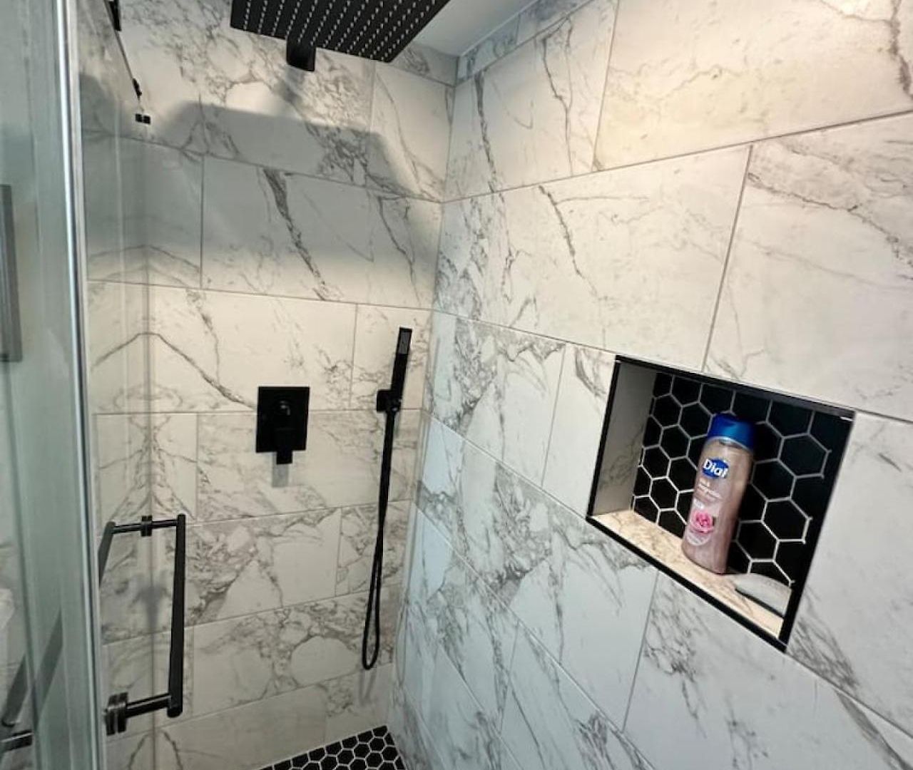 Serene 2br In Sardis - Workspace - Fast Wi-fi Apartment *